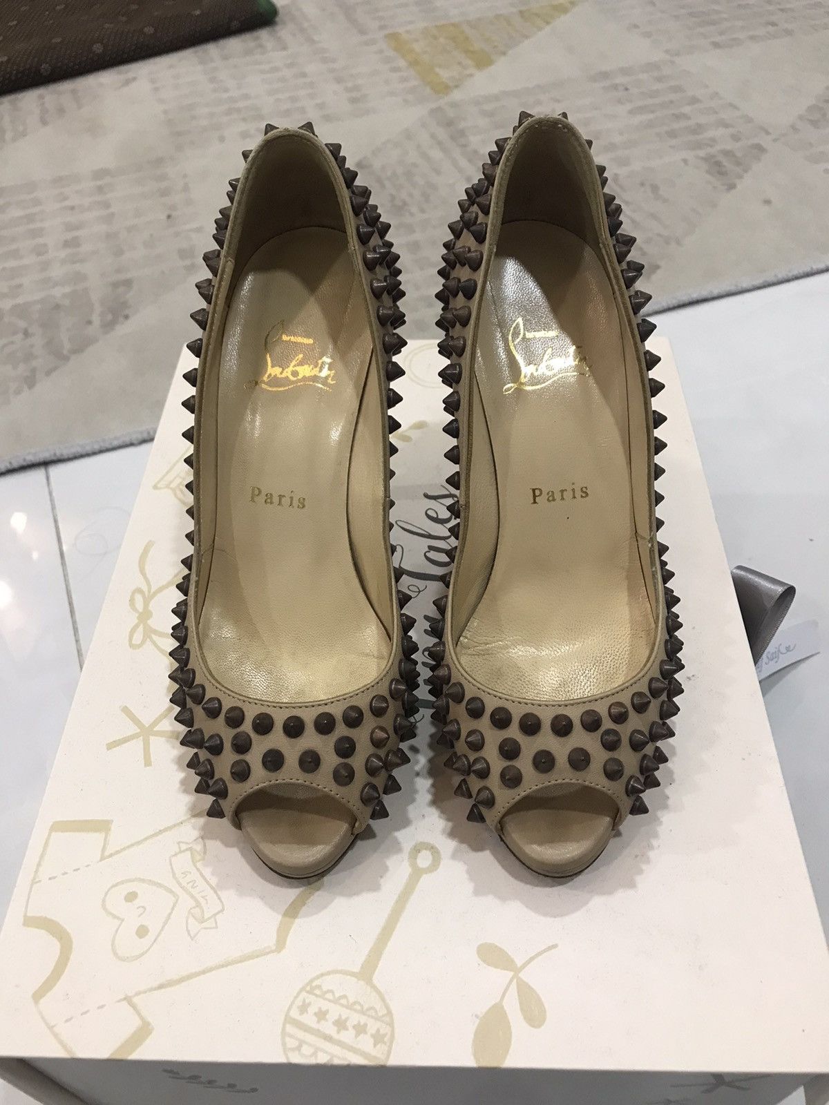 Christian Louboutin CHRISTIAN LOUBOUTIN SPIKE PUMP Size US 5.5 / IT 35.5 - 3 Thumbnail