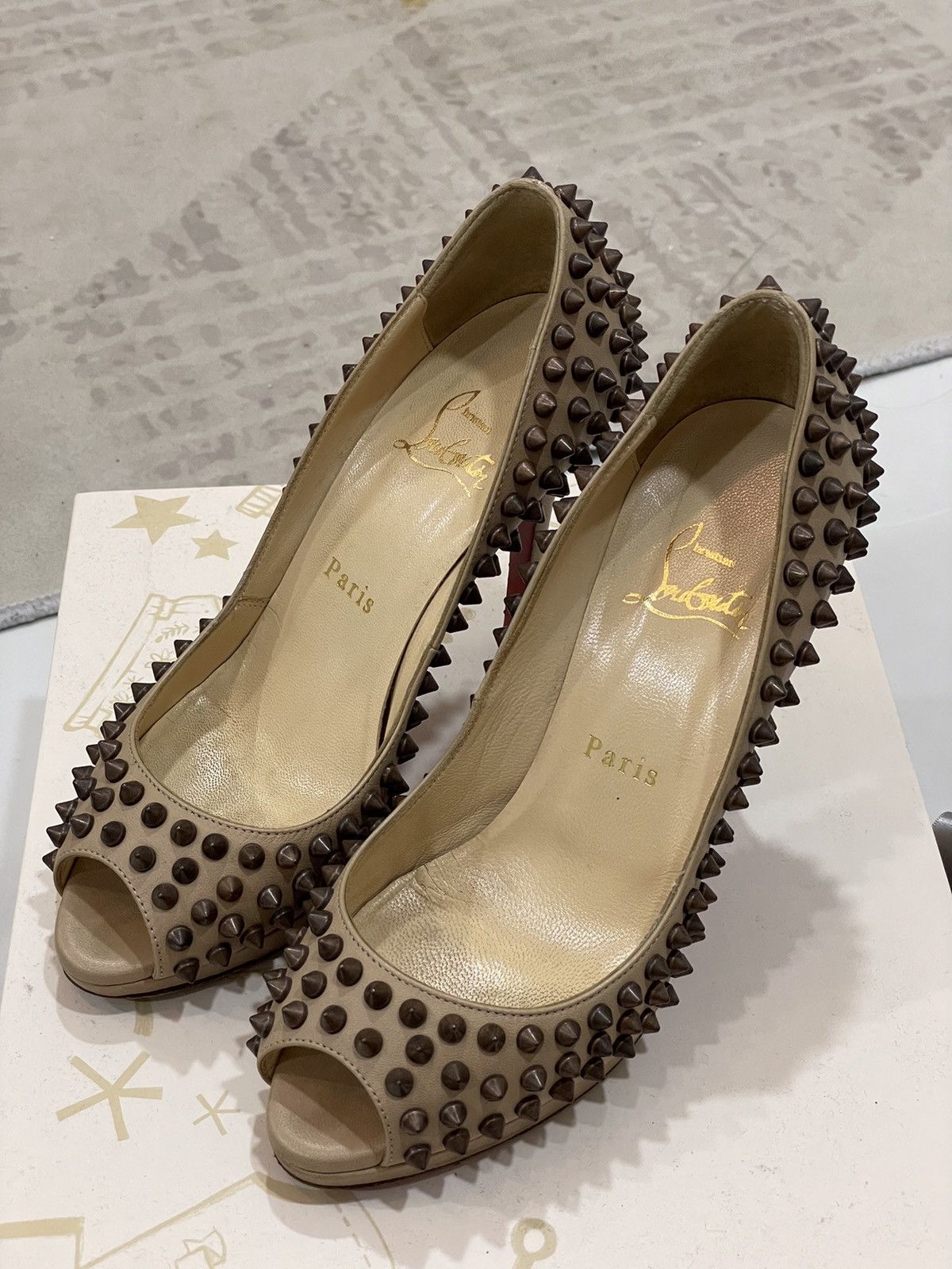 Christian Louboutin CHRISTIAN LOUBOUTIN SPIKE PUMP Size US 5.5 / IT 35.5 - 8 Thumbnail