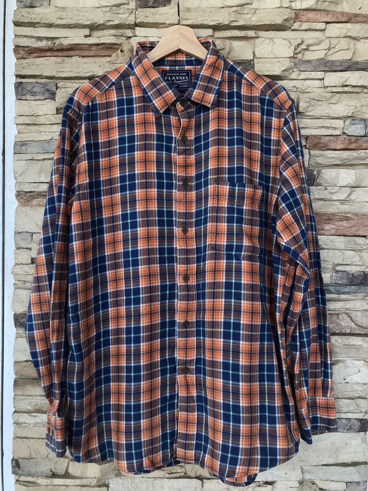 Uniqlo Uniqlo Flannel Button Up Shirts Size US XL / EU 56 / 4 - 1 Thumbnail