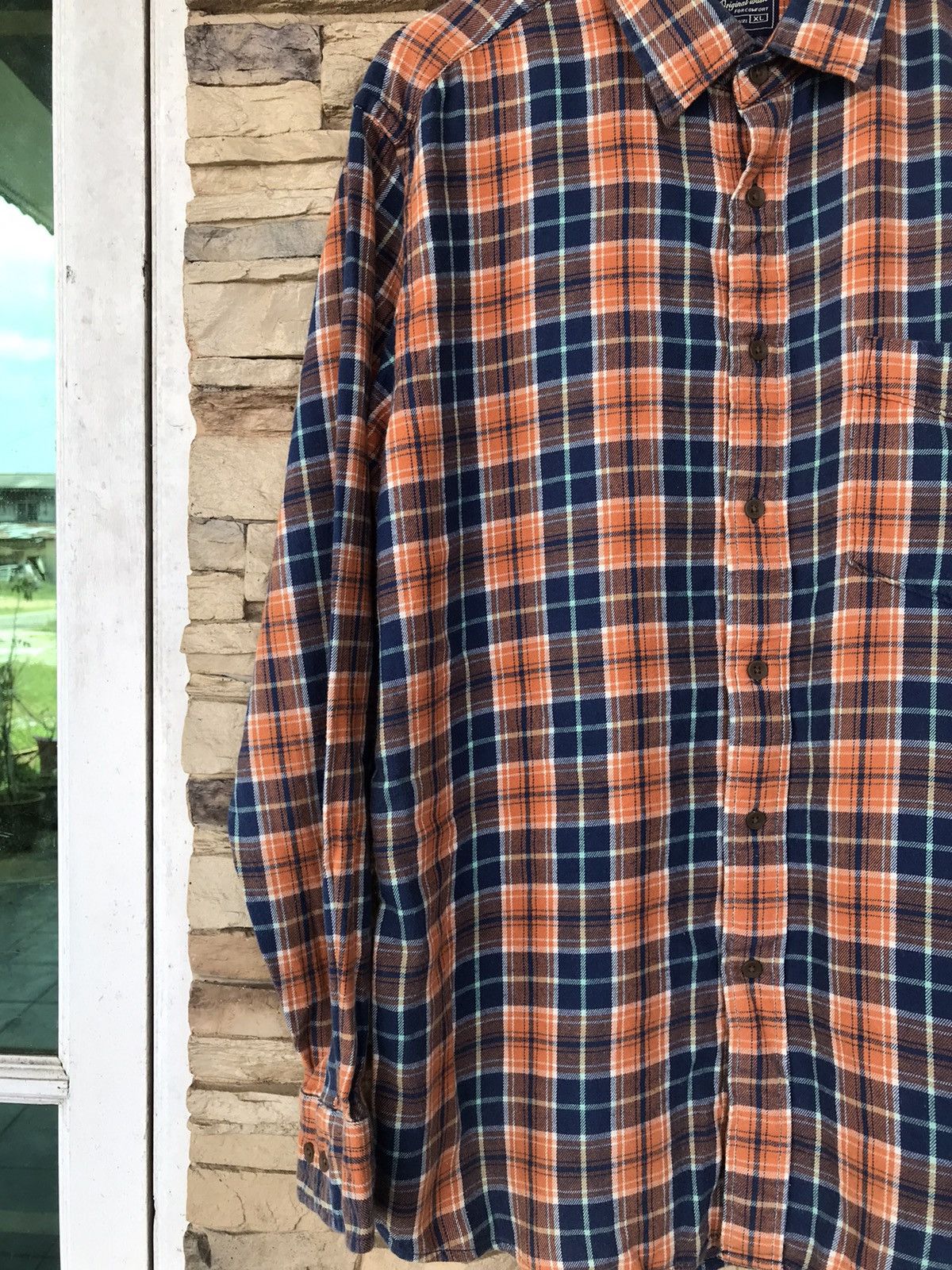 Uniqlo Uniqlo Flannel Button Up Shirts Size US XL / EU 56 / 4 - 4 Thumbnail