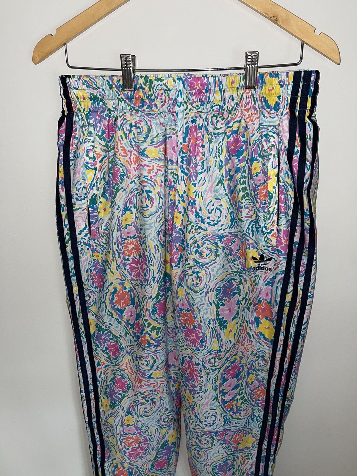 Adidas × Noah Noah x Adidas Floral Paisley Track Pant Size US 34 / EU 50 - 2 Thumbnail