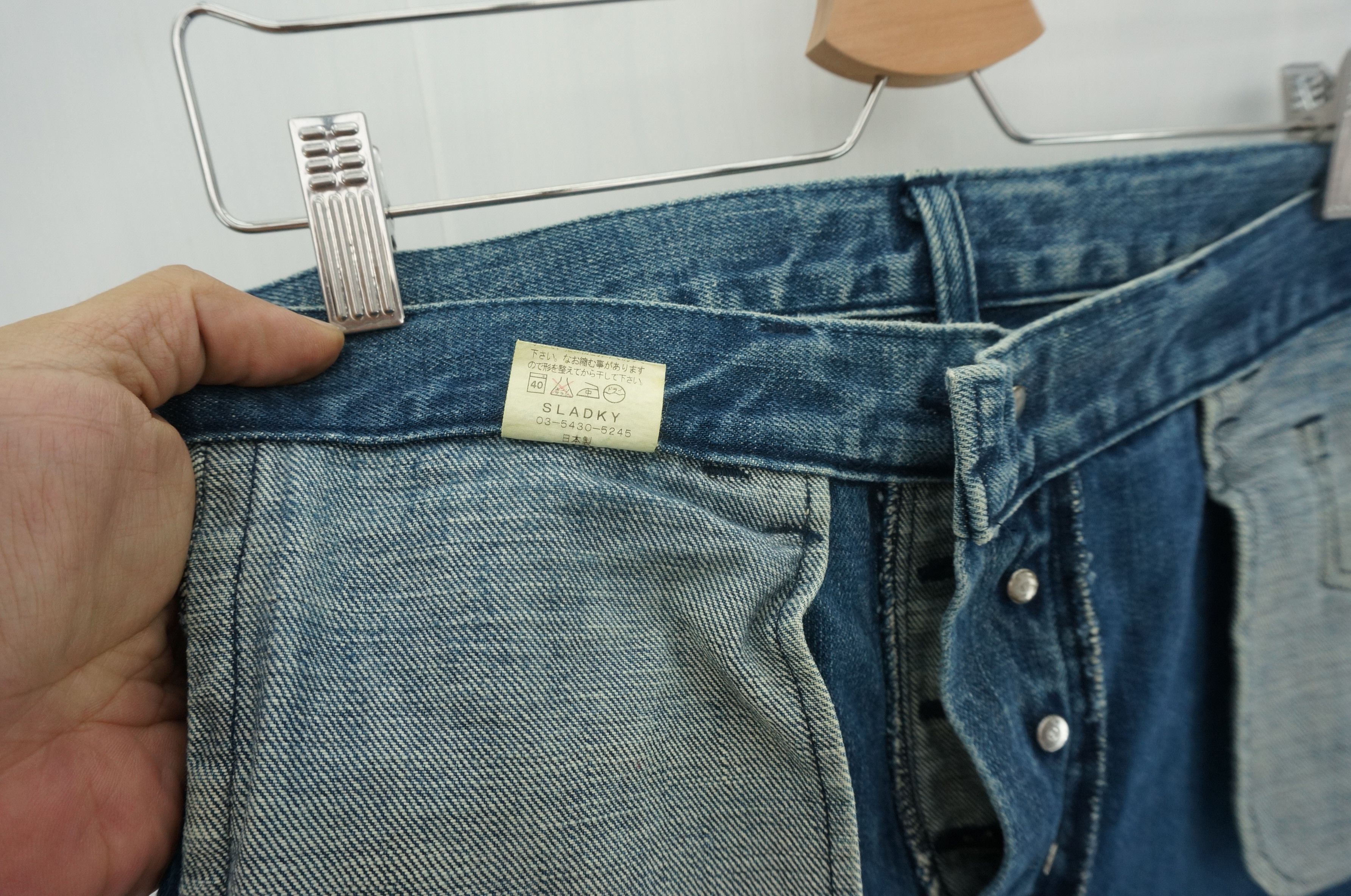 Japanese Brand Vintage Inside Out SLADKY Women's Button fly Worn Jeans Size 30" / US 8 / IT 44 - 11 Thumbnail