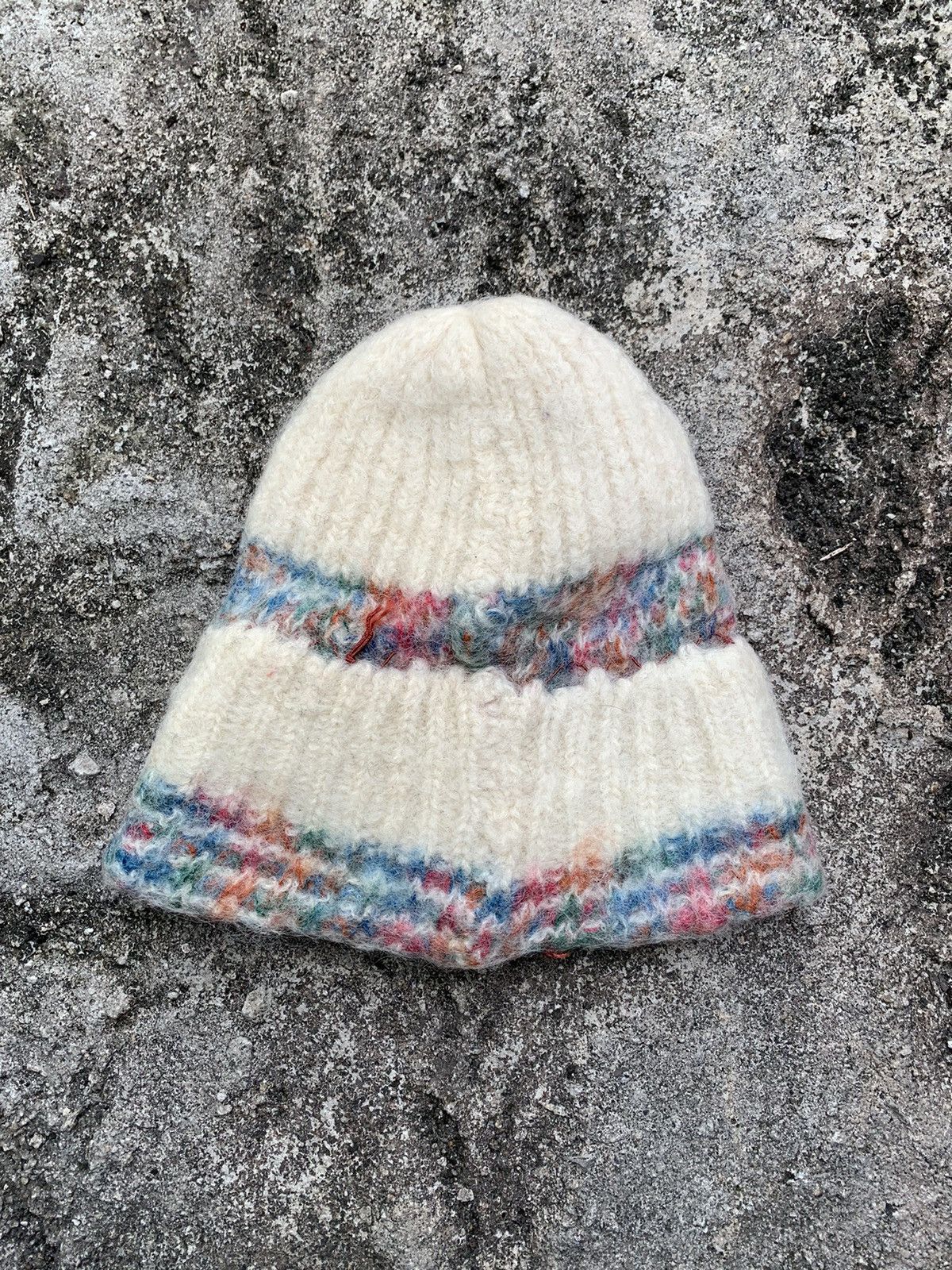 Bloomingdale's Steals! Vintage Bloomingdale’s Wool Beanie Hat Size ONE SIZE - 2 Thumbnail