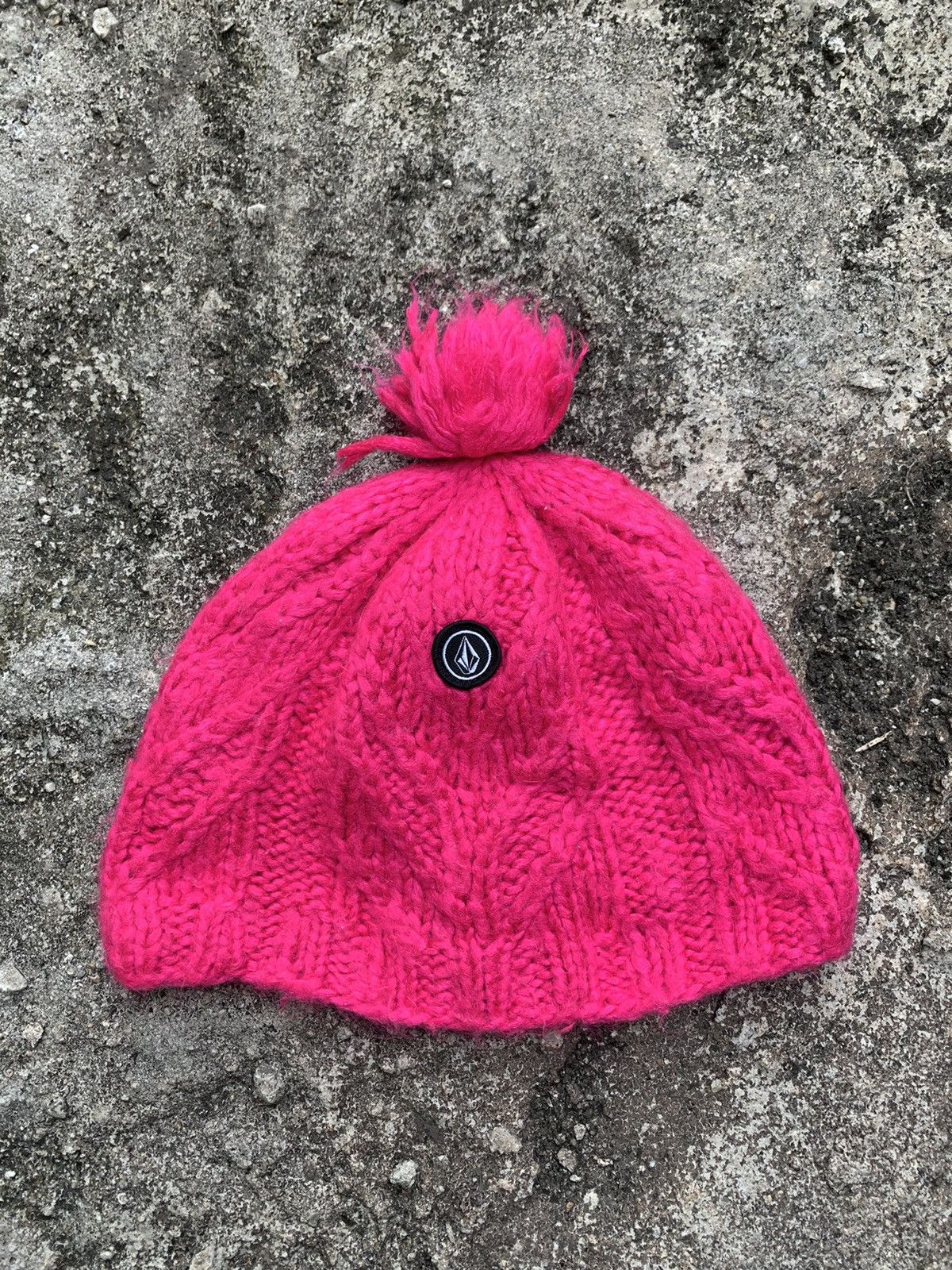 Volcom Steals! Volcom Knitted Leaf Beanie Hat Size ONE SIZE - 1 Thumbnail
