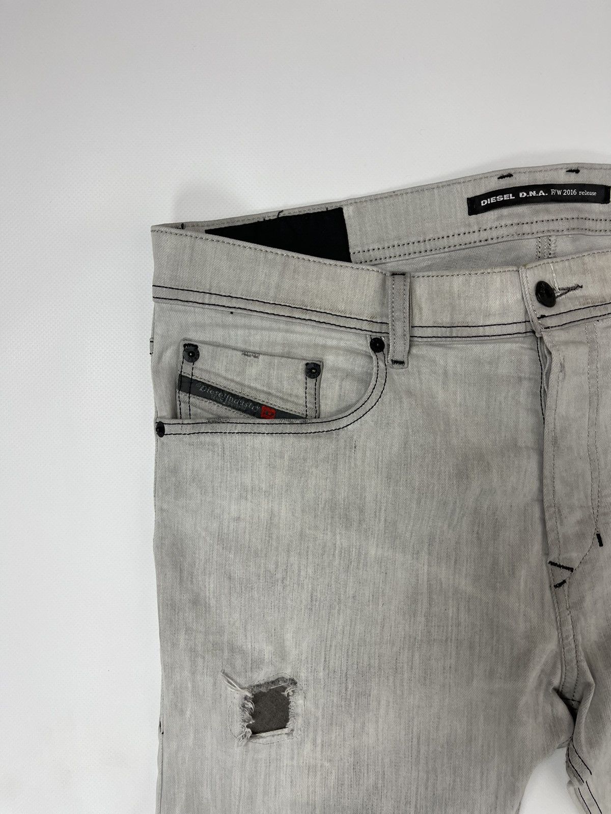 Diesel Diesel D.N.A FW16 Archival distressed tepphar slim carrot Size US 36 / EU 52 - 8 Thumbnail