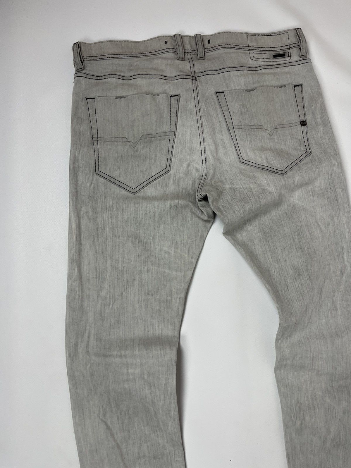 Diesel Diesel D.N.A FW16 Archival distressed tepphar slim carrot Size US 36 / EU 52 - 14 Thumbnail