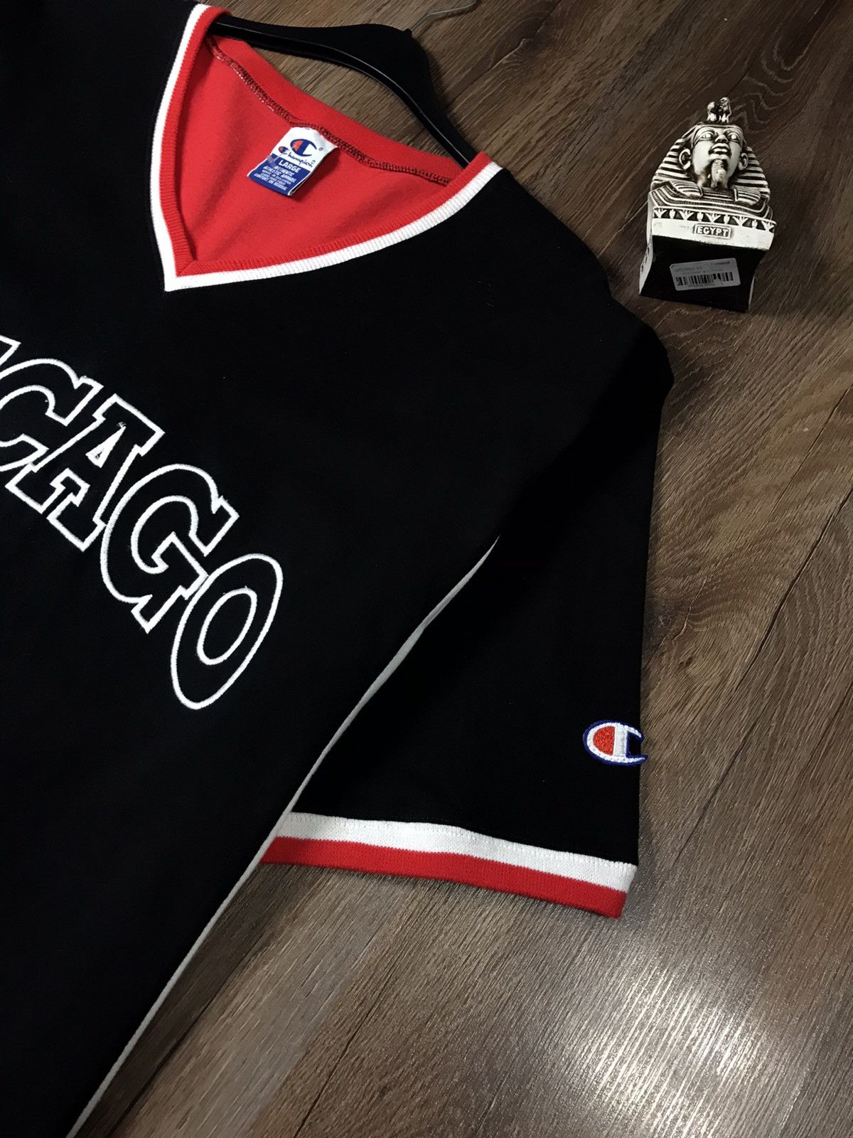 Champion × NBA × Vintage Vintage 90s Champion Chicago Bulls NBA Shooting shirt Size US L / EU 52-54 / 3 - 4 Thumbnail