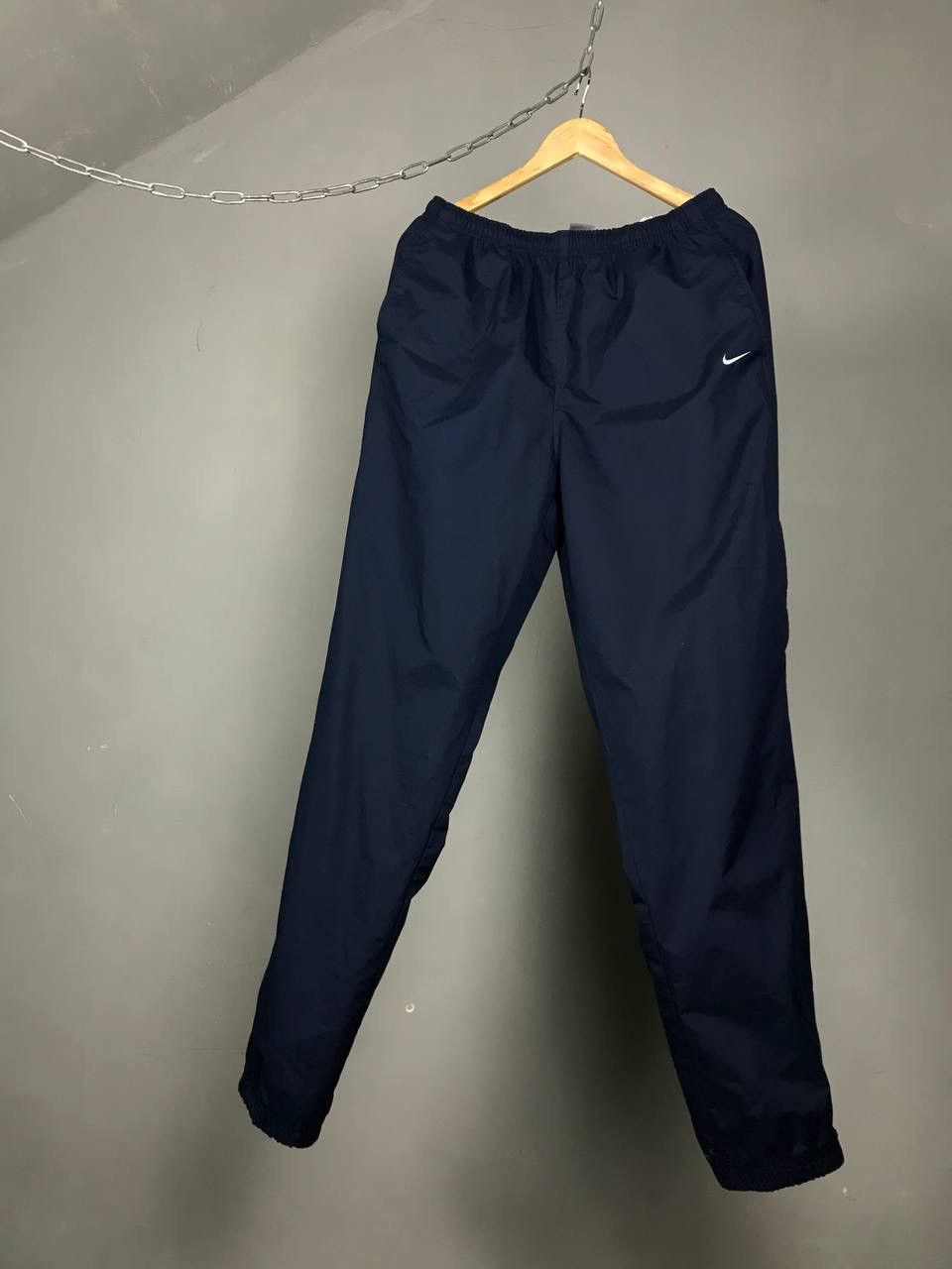 Vintage Nike swoosh streetwear vintage navy blue sweatpants Size US 36 / EU 52 - 1 Thumbnail