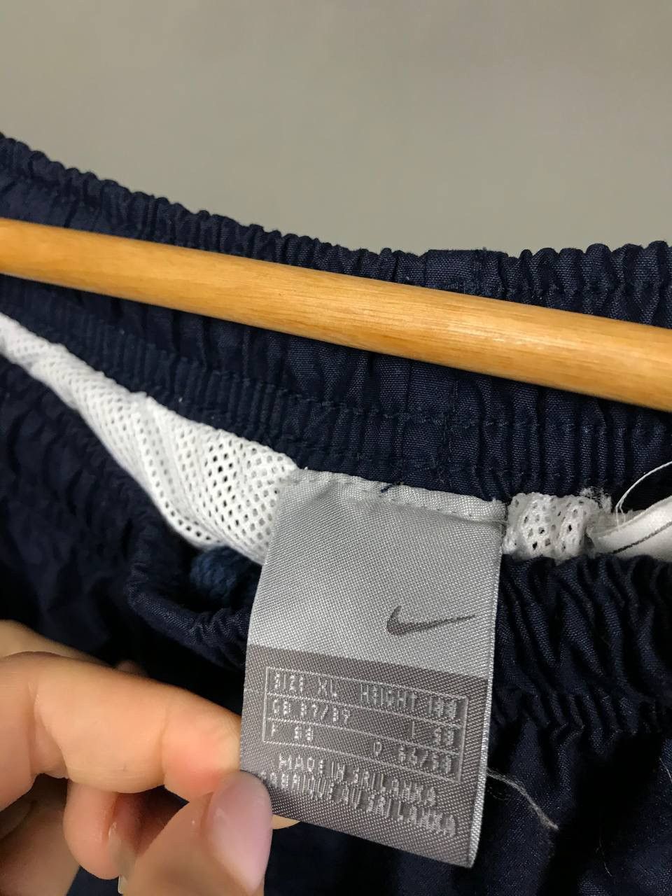 Vintage Nike swoosh streetwear vintage navy blue sweatpants Size US 36 / EU 52 - 3 Thumbnail