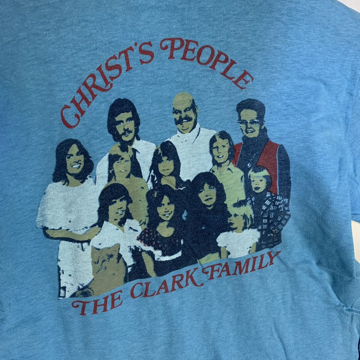Vintage Vintage t-shirt the Clark family Christ’s people Size US S / EU 44-46 / 1 - 3 Thumbnail