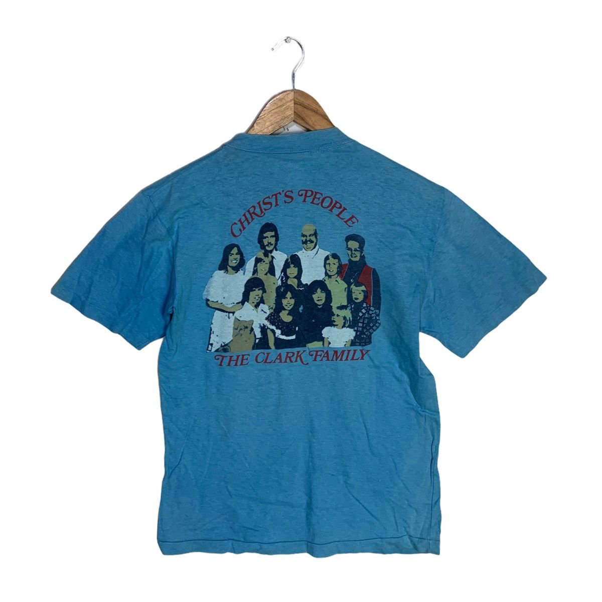 Vintage Vintage t-shirt the Clark family Christ’s people Size US S / EU 44-46 / 1 - 1 Thumbnail