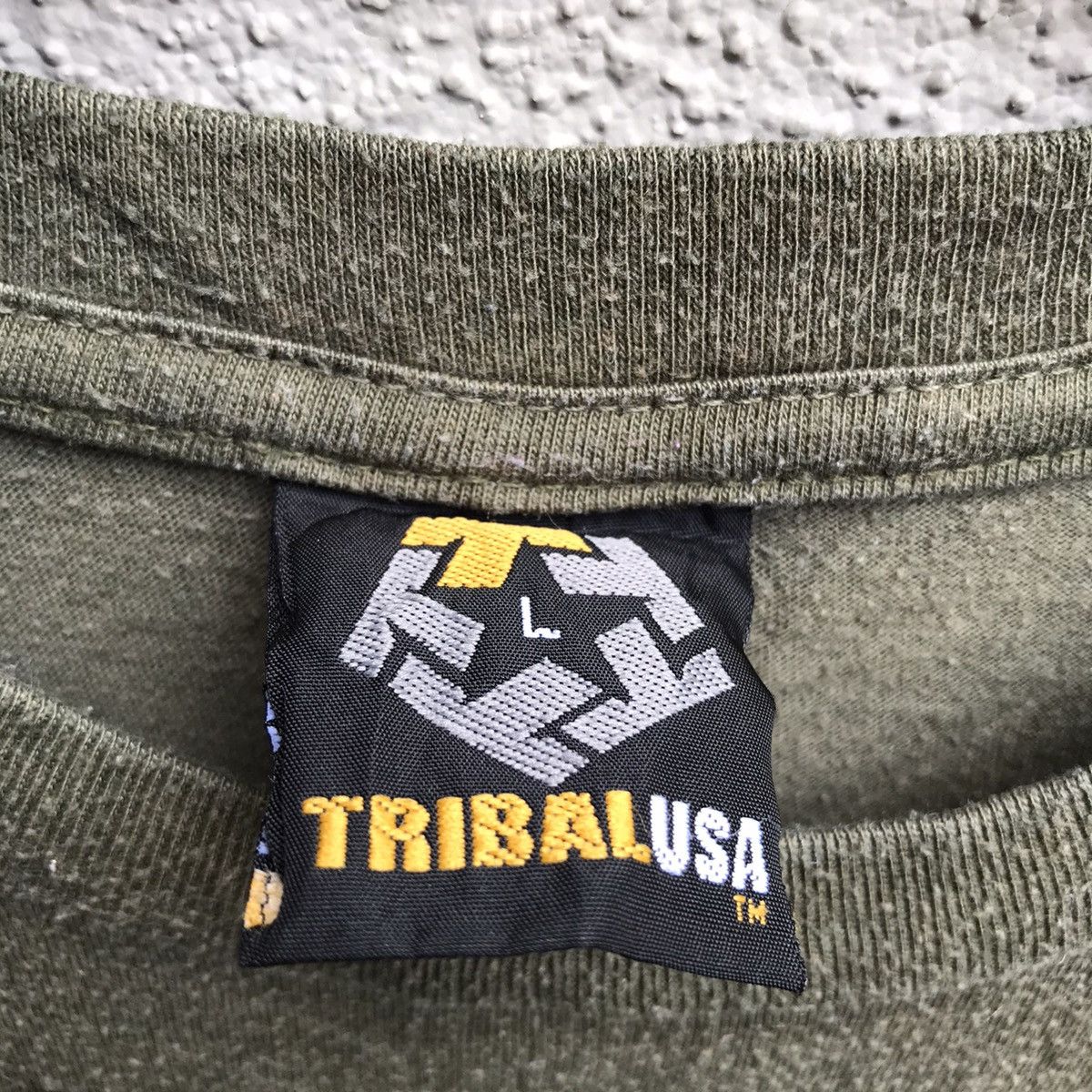 Tribal Streetwear Vintage TRIBAL GEAR usa tee Size US L / EU 52-54 / 3 - 4 Thumbnail