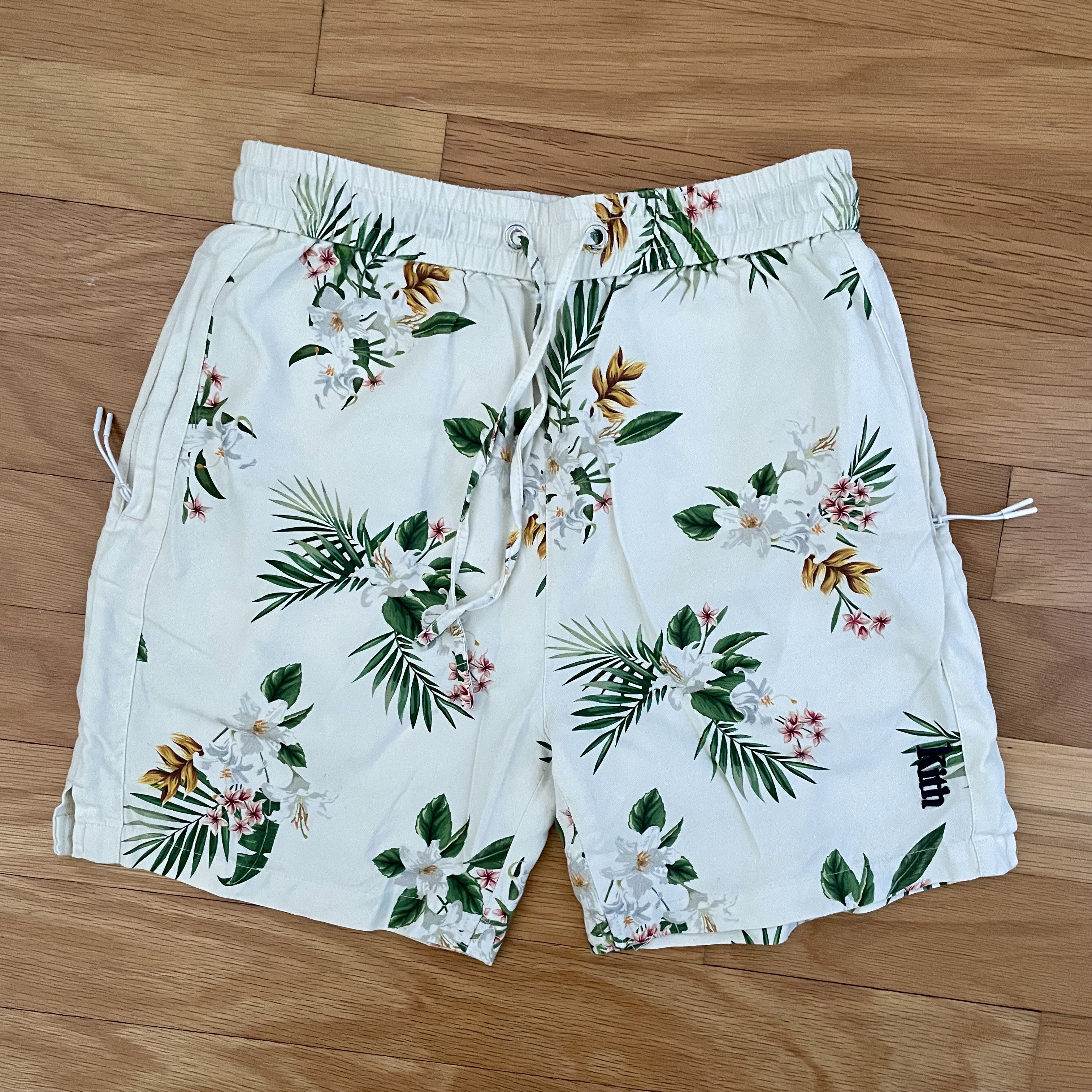 Kith Kith Hawaiian Print Active Silk Shorts (XS) Size US 28 / EU 44 - 1 Thumbnail
