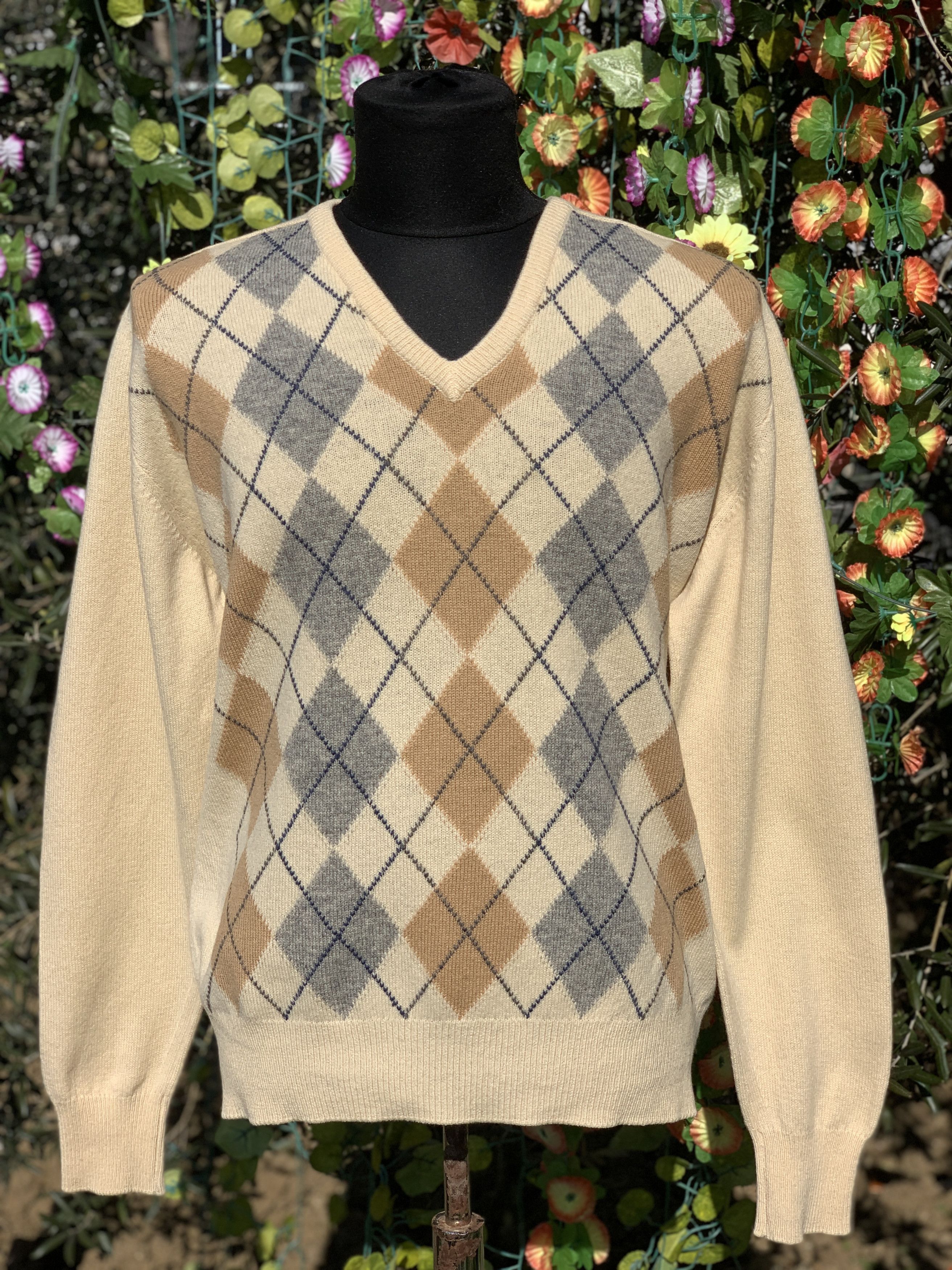 Johnstons Of Elgin Johnstons Of Elgin Sweater Geometrical Pull Size 44 M L 112 Size US M / EU 48-50 / 2 - 1 Thumbnail