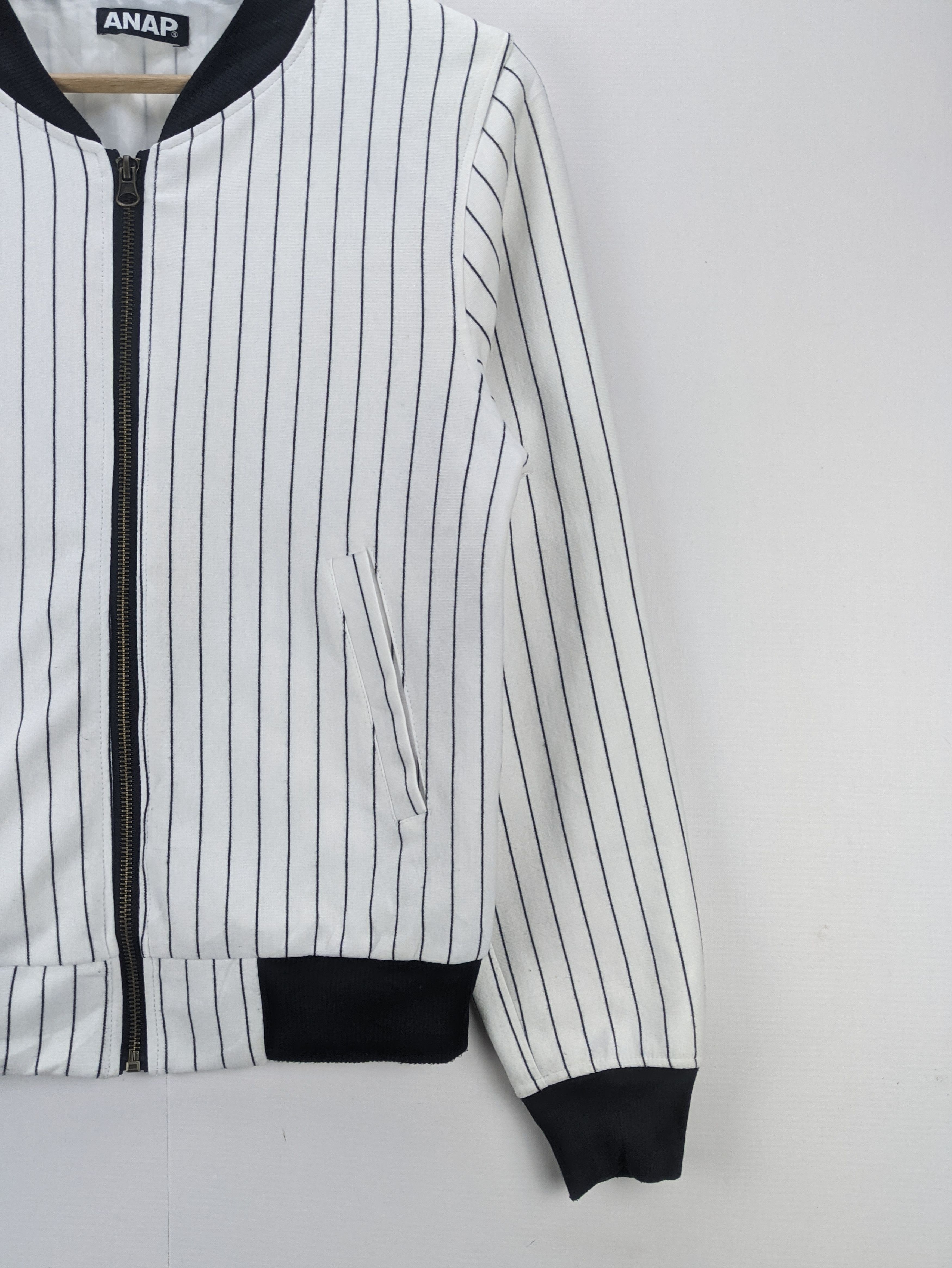 Japanese Brand Steals🔥Bomber Jacket Striped Design by ANAP Size S / US 4 / IT 40 - 2 Thumbnail