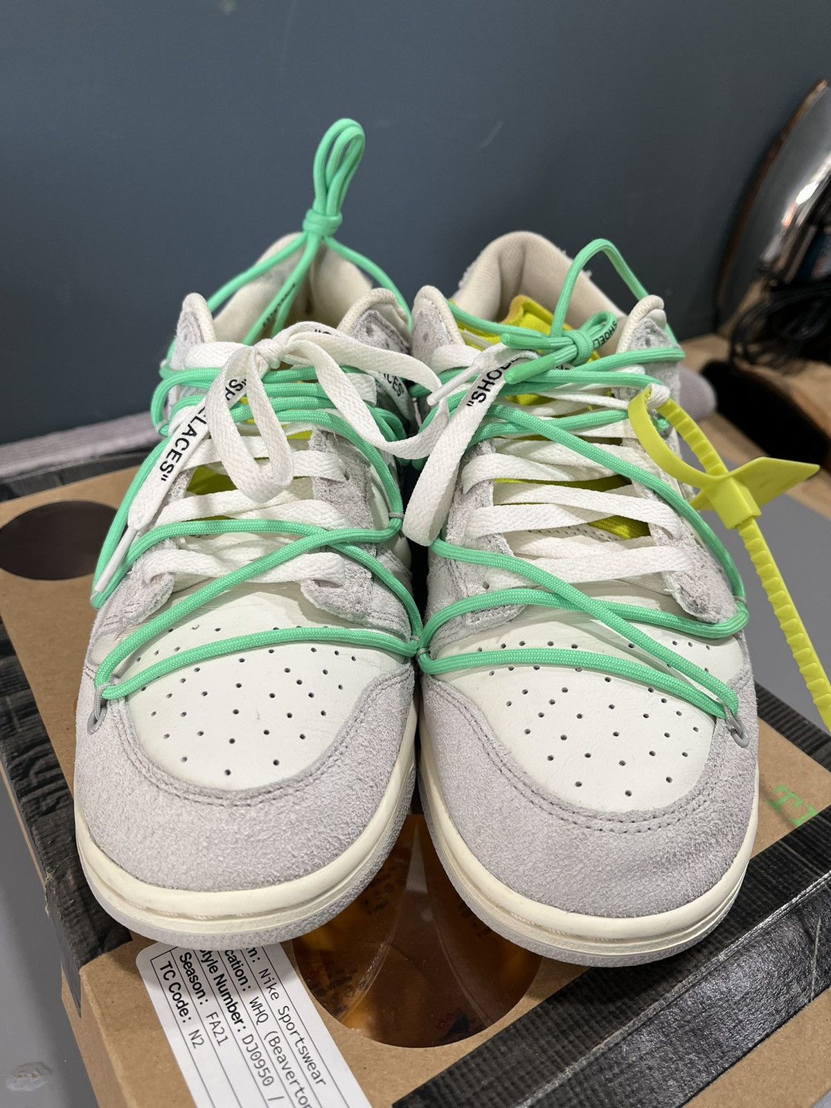 Nike × Off-White Nike Off-White x Dunk Low ‘Lot 14 of 50’ Size US 10 / EU 43 - 3 Thumbnail