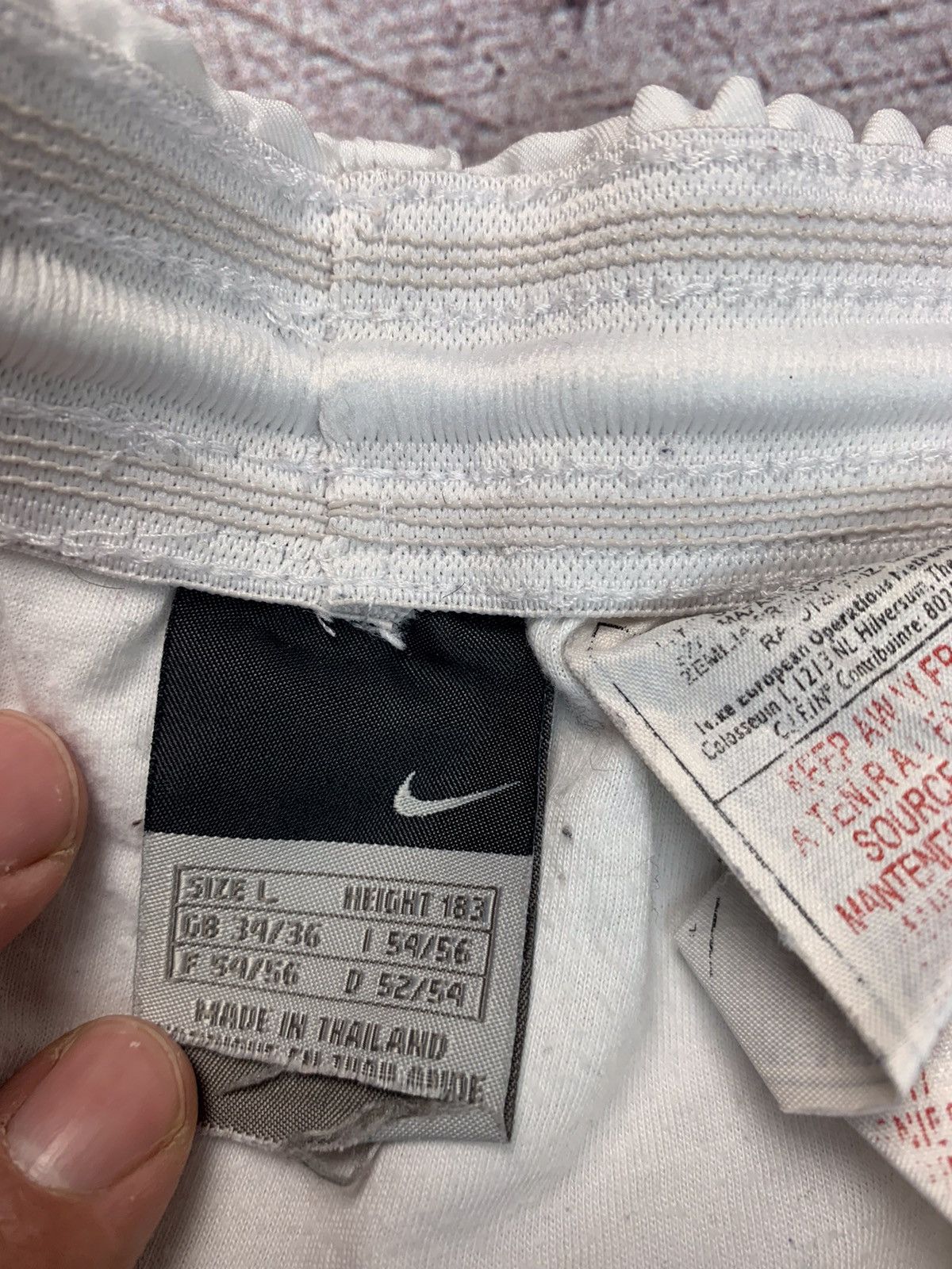 Nike Nike Vintage Y2K Shorts Size US 34 / EU 50 - 4 Thumbnail