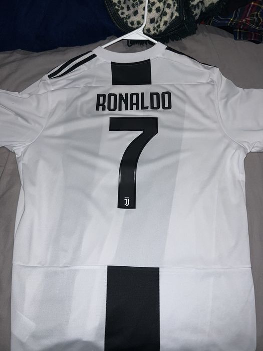 buy ronaldo juventus jersey
