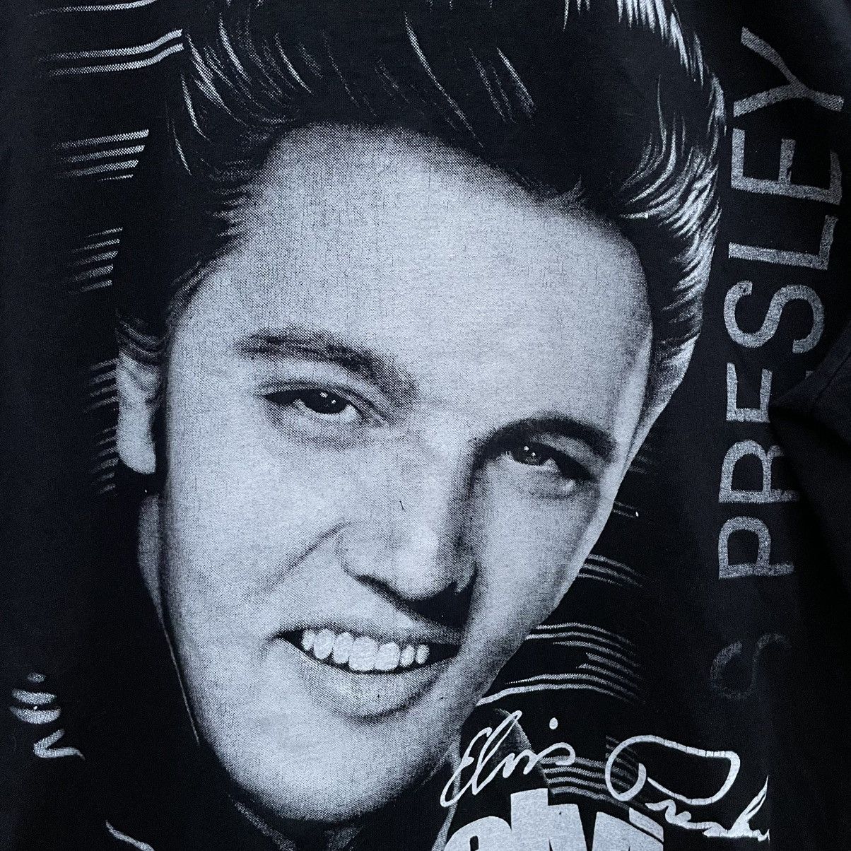 Vintage Vintage Elvis Presley Big Logo Rock Band Tee 90s Streetwear Size US L / EU 52-54 / 3 - 11 Thumbnail
