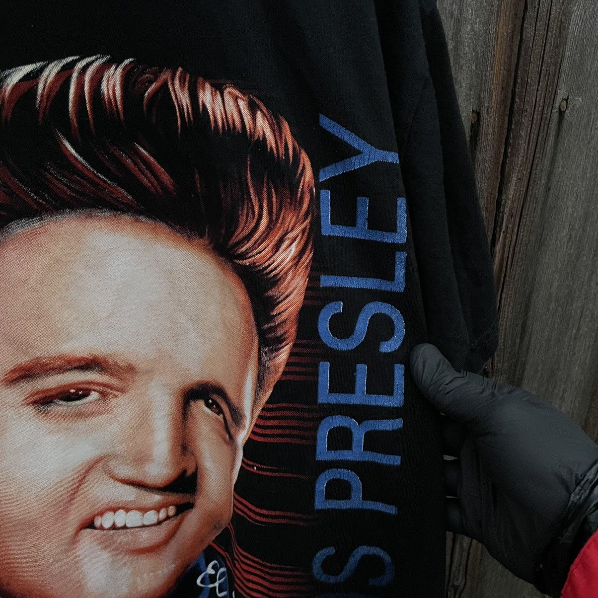 Vintage Vintage Elvis Presley Big Logo Rock Band Tee 90s Streetwear Size US L / EU 52-54 / 3 - 7 Thumbnail