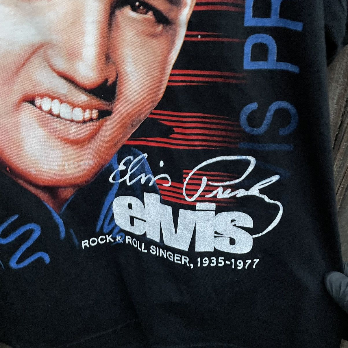 Vintage Vintage Elvis Presley Big Logo Rock Band Tee 90s Streetwear Size US L / EU 52-54 / 3 - 5 Thumbnail