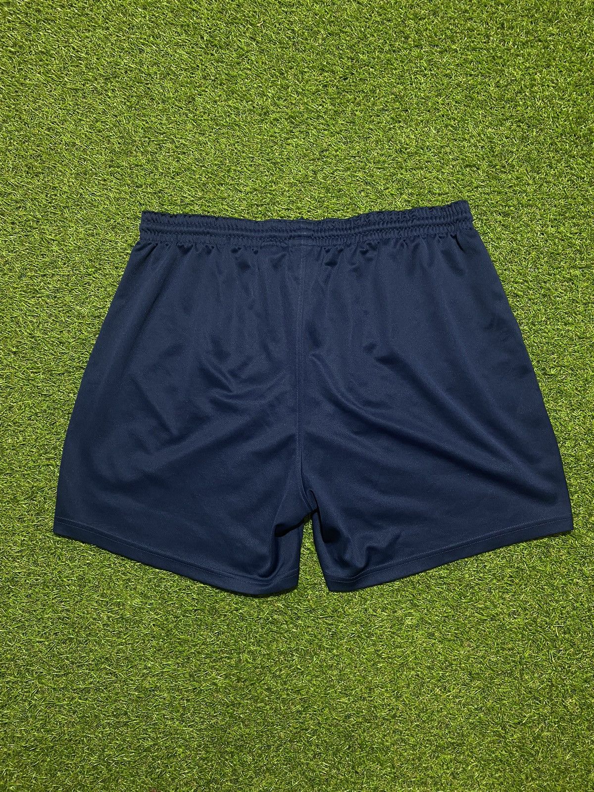Nike Vintage 90s Nike shorts streetwear swoosh casual size XXL Size US 38 / EU 54 - 2 Thumbnail