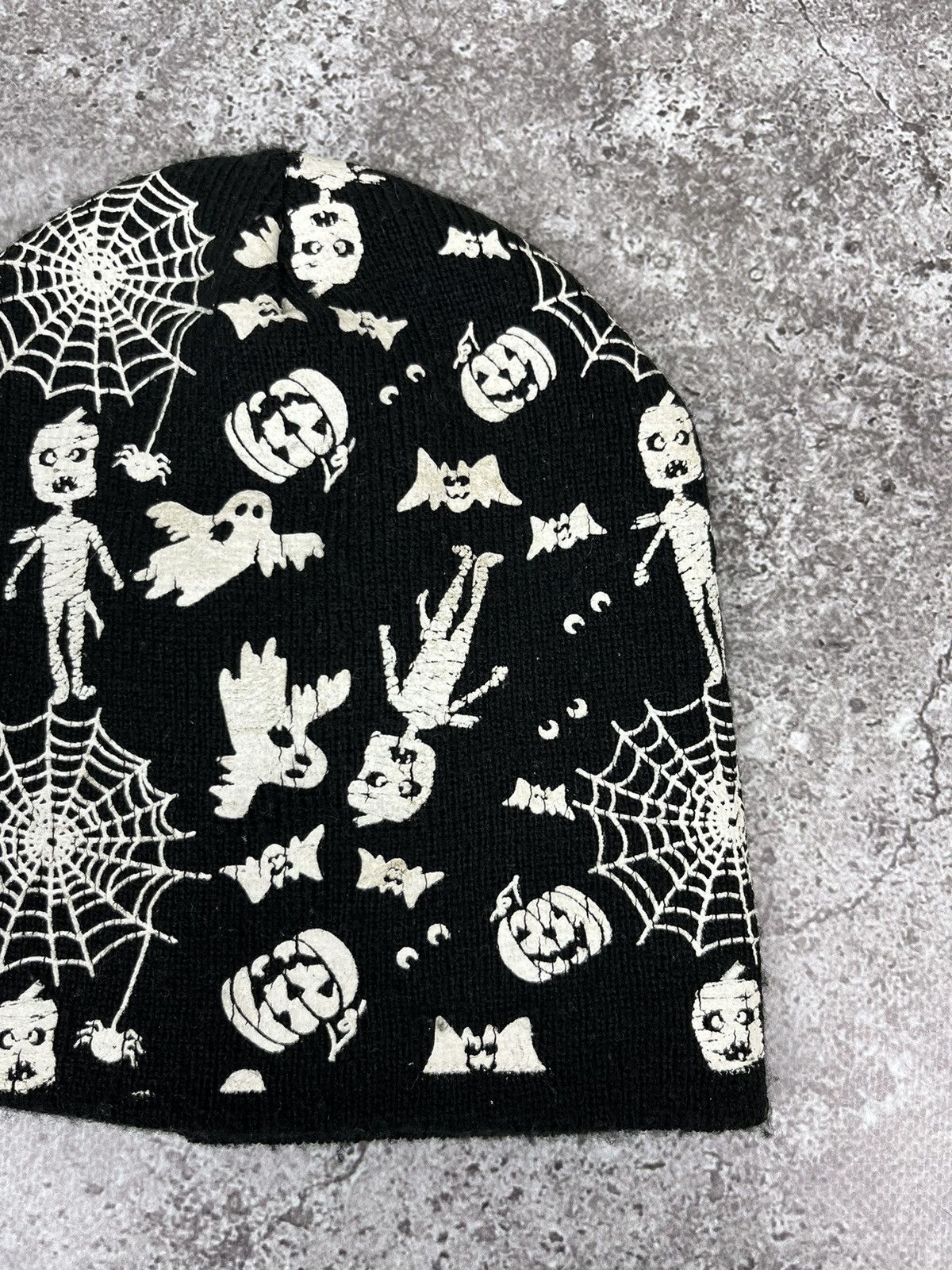 20471120 × If Six Was Nine × Vintage 🕸️Avante Garde Web Horror Y2K Alt Beanie Hat Size ONE SIZE - 3 Thumbnail