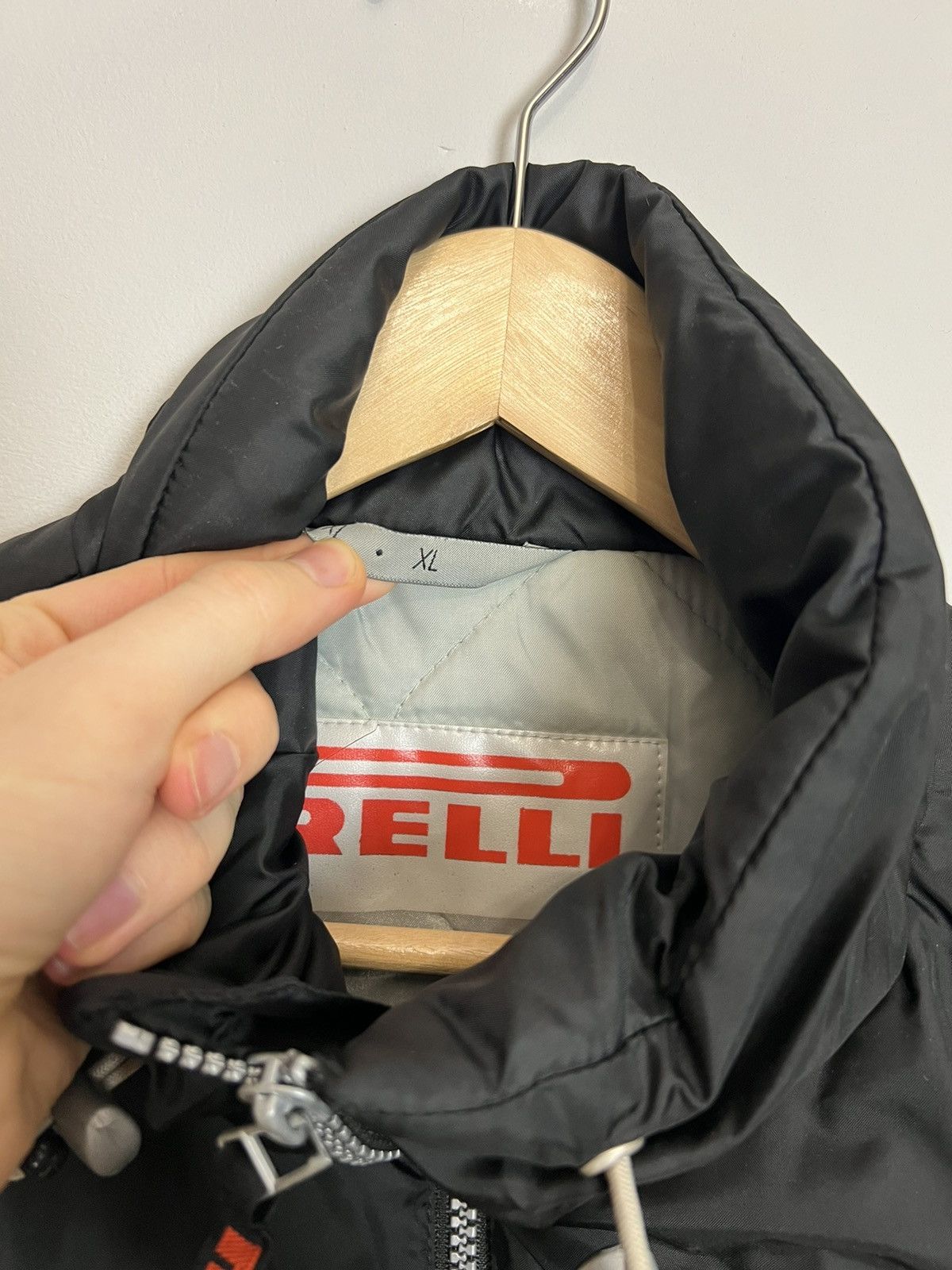 Pirelli Vintage Og Pirelli Logo Vest XL Hype Racing Rare Zip Size US XL / EU 56 / 4 - 4 Thumbnail