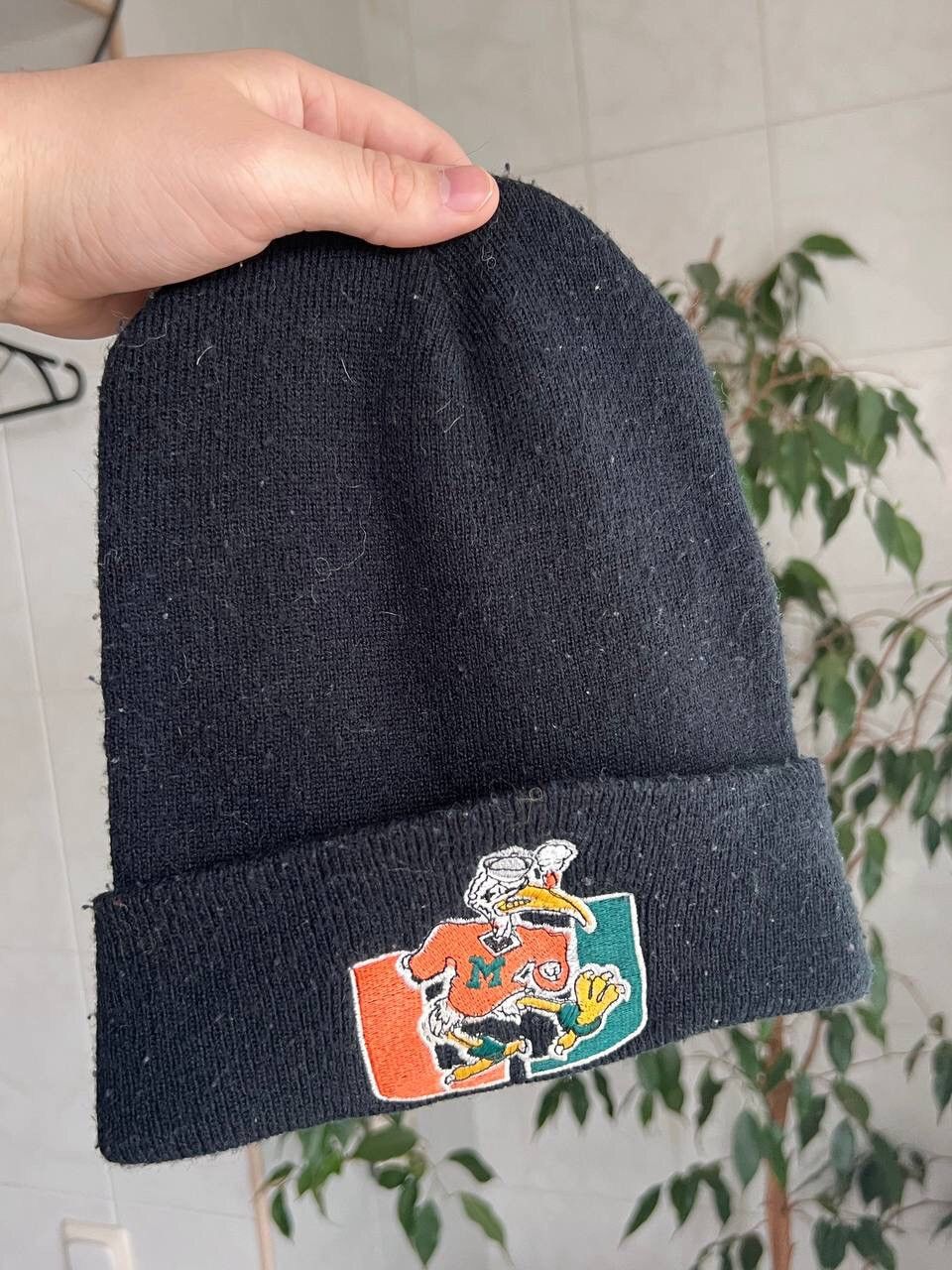 Starter Made In Korea Vintage ‘98 Miami Hurricanes Beanie Hat Size ONE SIZE - 2 Thumbnail