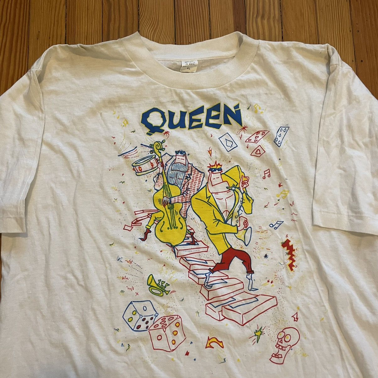 Queen magic tour t shirt online