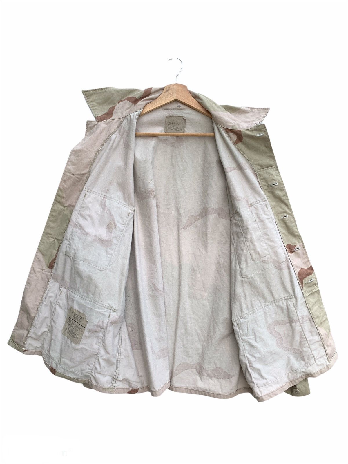Vintage Vintage Army Coat Desert Camouflage Pattern Combat Size US L / EU 52-54 / 3 - 8 Thumbnail