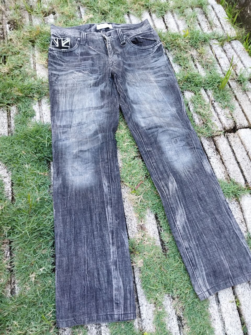 Japanese Brand Japanese Daily News Distressed Look Jeans - Size 30 Size US 30 / EU 46 - 3 Thumbnail