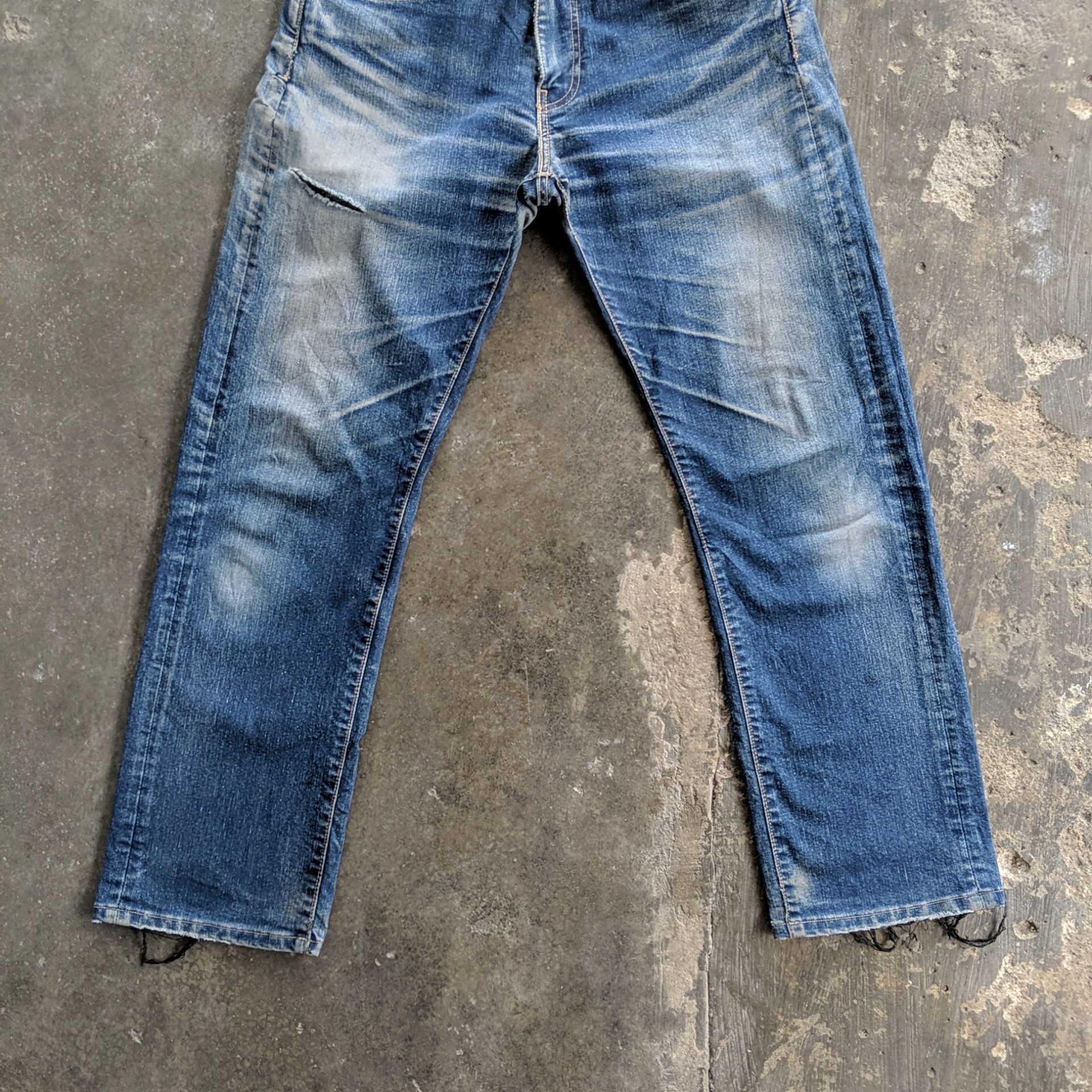 Levi's Vintage Levi's 505 Distressed Faded Denim Jeans Pants W31 Size US 31 - 7 Thumbnail