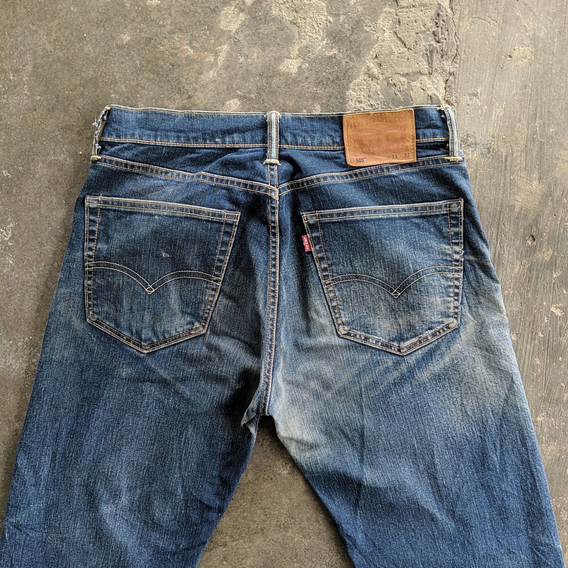 Levi's Vintage Levi's 505 Distressed Faded Denim Jeans Pants W31 Size US 31 - 9 Thumbnail
