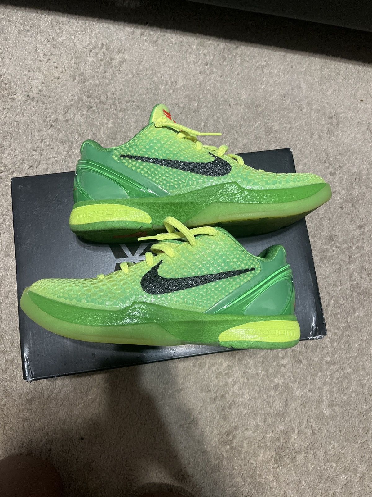 Nike Kobe 6 grinches | Grailed