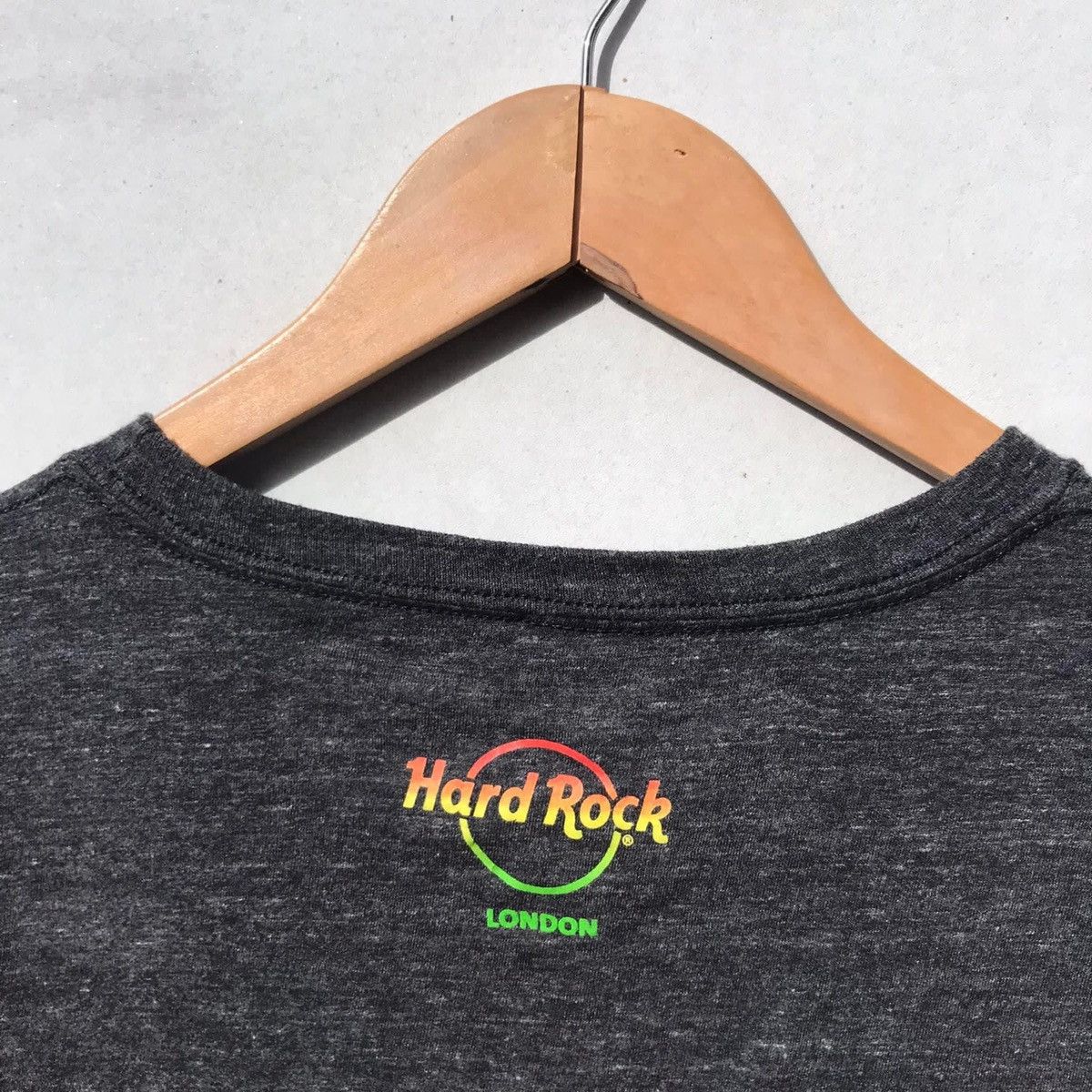 Bob Marley 🔥Accept Binding Offer🔥 Bob Marley • Hard Rock Cafe Size US L / EU 52-54 / 3 - 4 Thumbnail