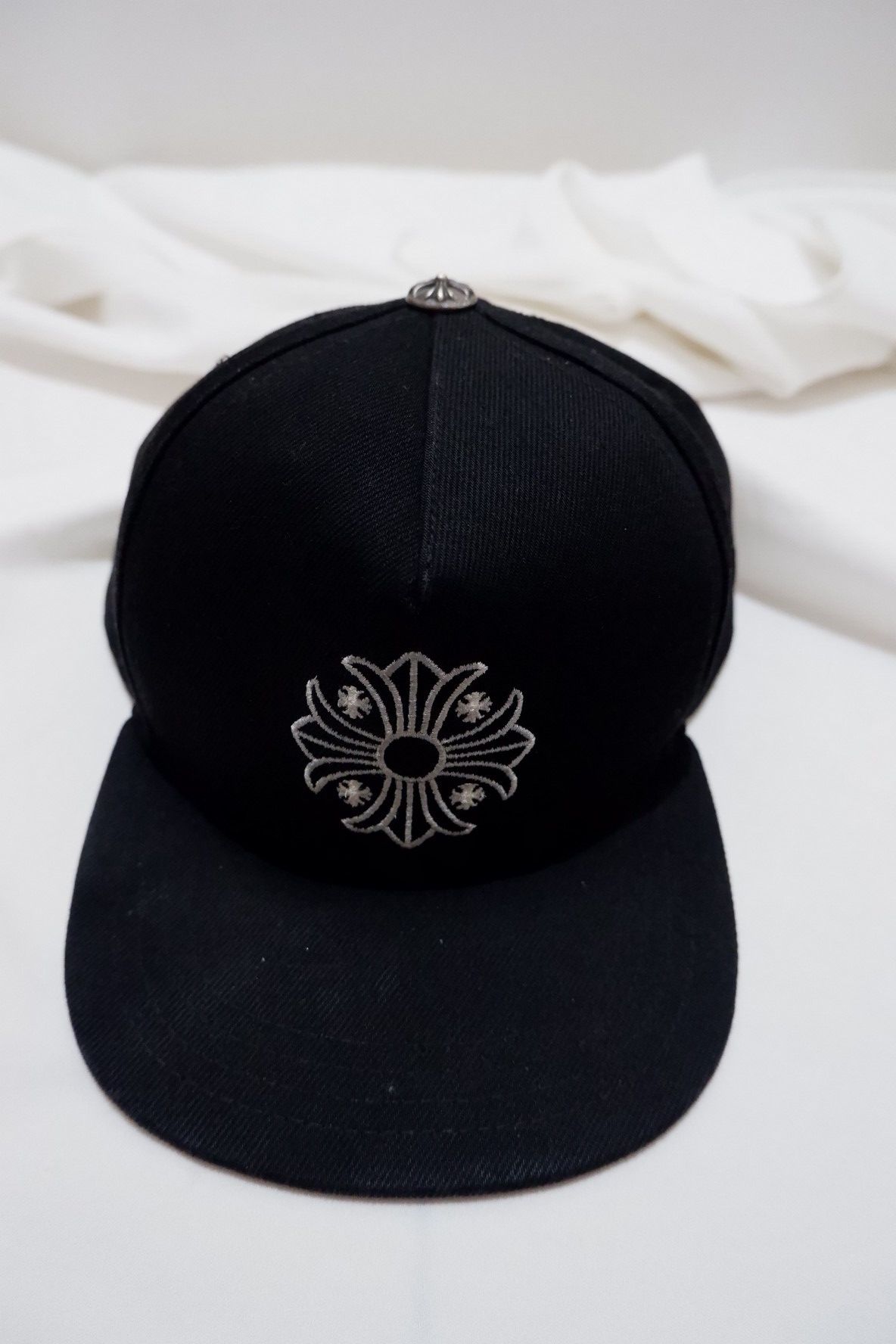 Pre-owned Chrome Hearts Cross Snapback Hat In Black