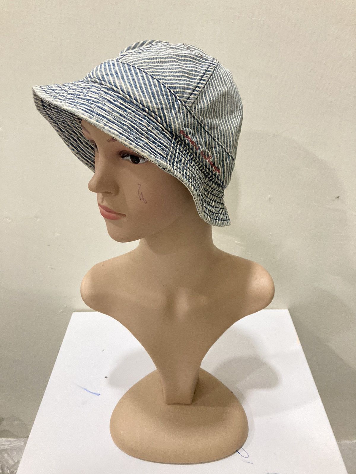 Armani Exchange Armani Exchange Bucket Hat Size ONE SIZE - 1 Thumbnail