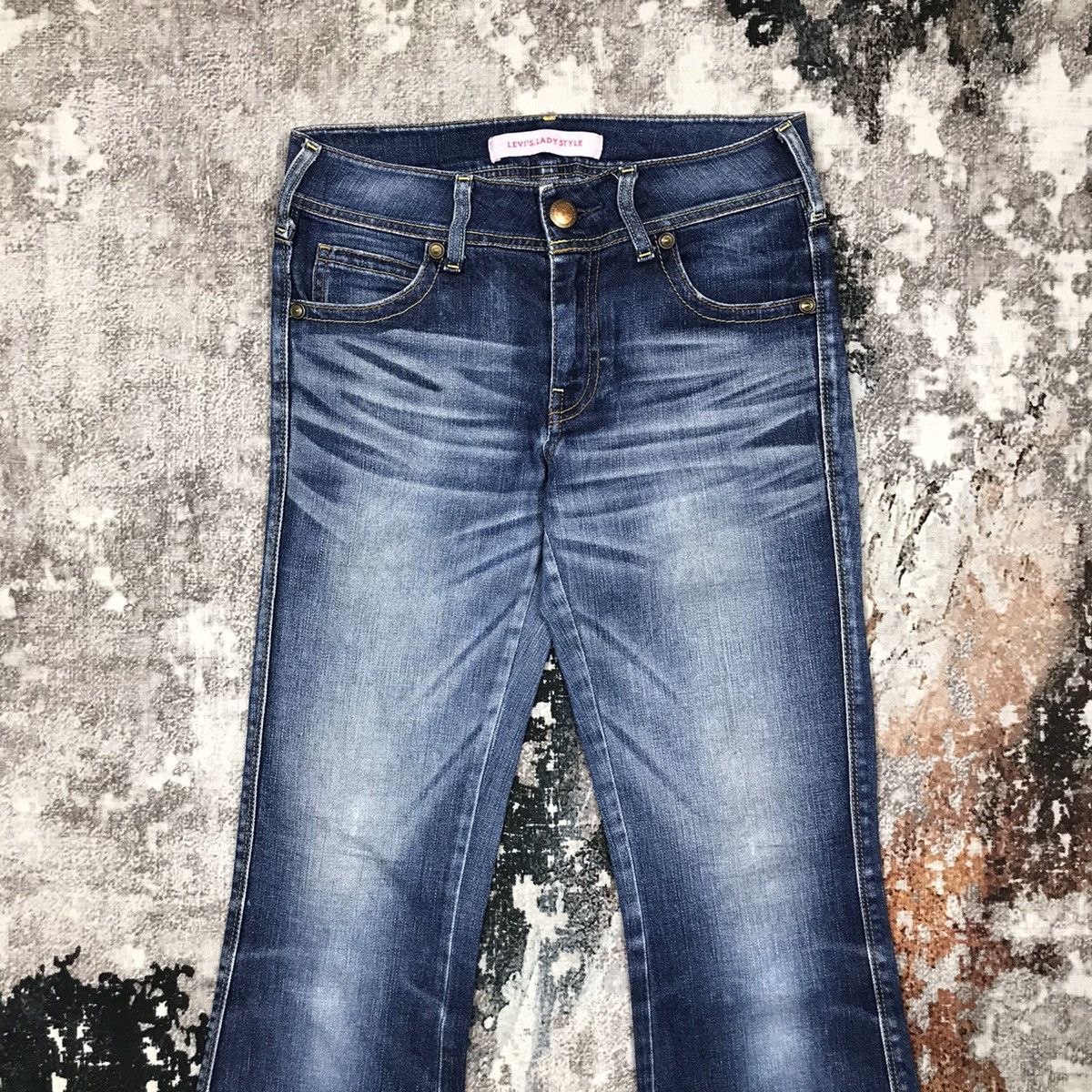 Levi's × Vintage Vintage Levis Lady Style Flare Light Wash Denim Jeans Size 28" / US 6 / IT 42 - 7 Thumbnail