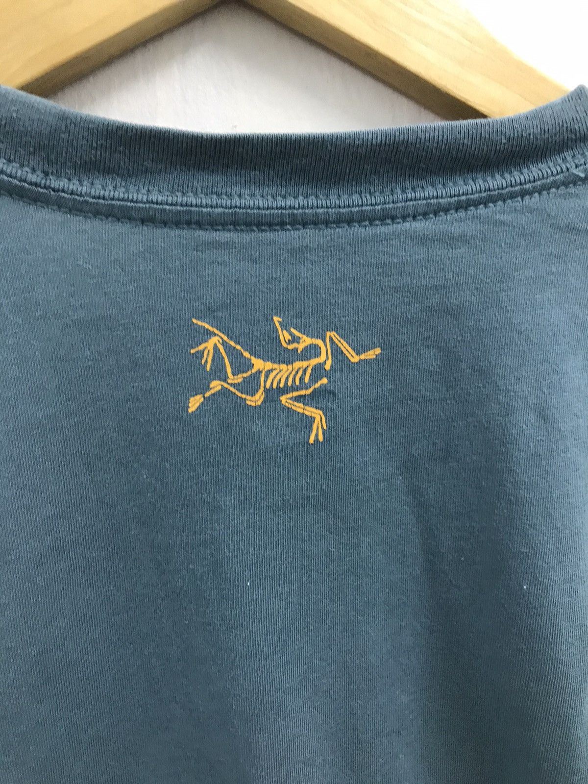 Arcteryx Abstract Tshirt..Size L