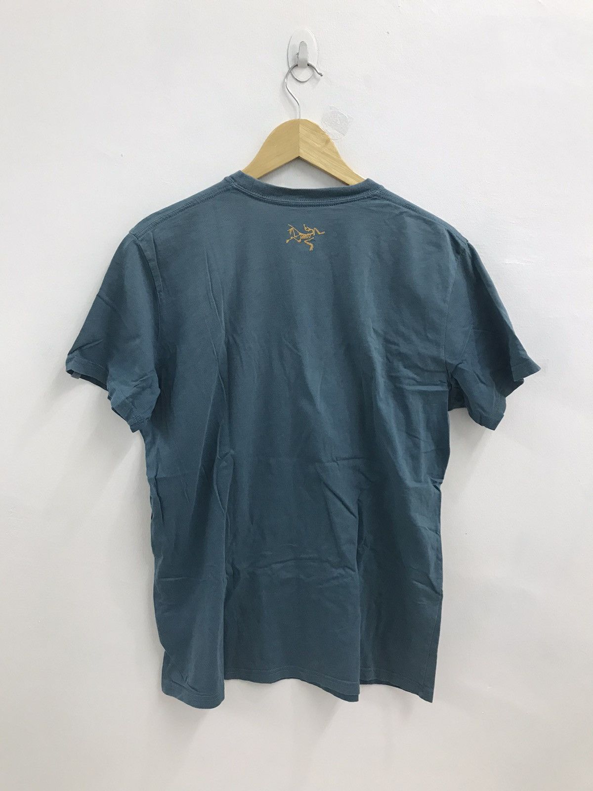 Arcteryx Abstract Tshirt..Size L