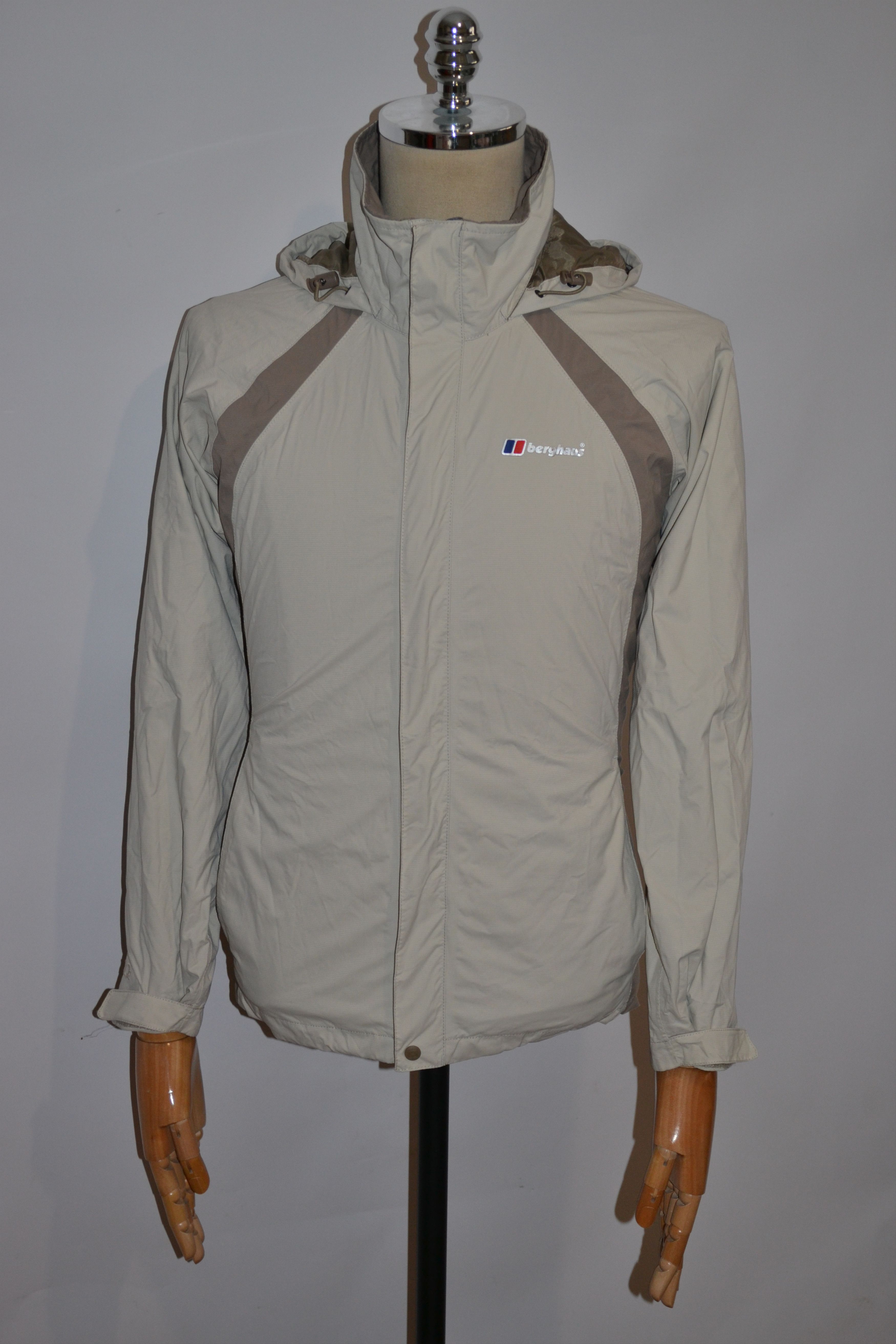 Berghaus BERGHAUS Aqua2 Hooded Jacket Size M / US 6-8 / IT 42-44 - 3 Thumbnail