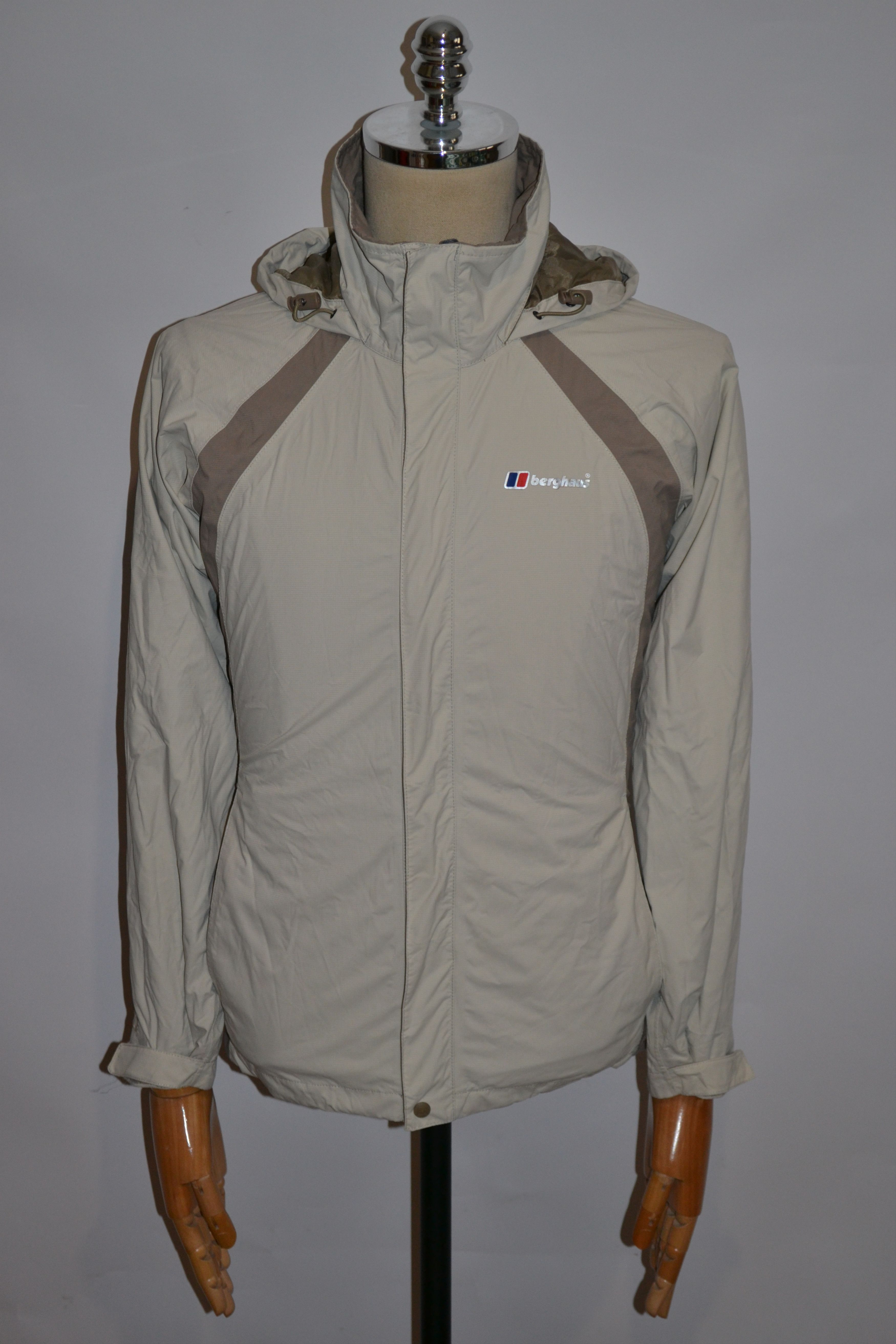 Berghaus BERGHAUS Aqua2 Hooded Jacket Size M / US 6-8 / IT 42-44 - 1 Thumbnail