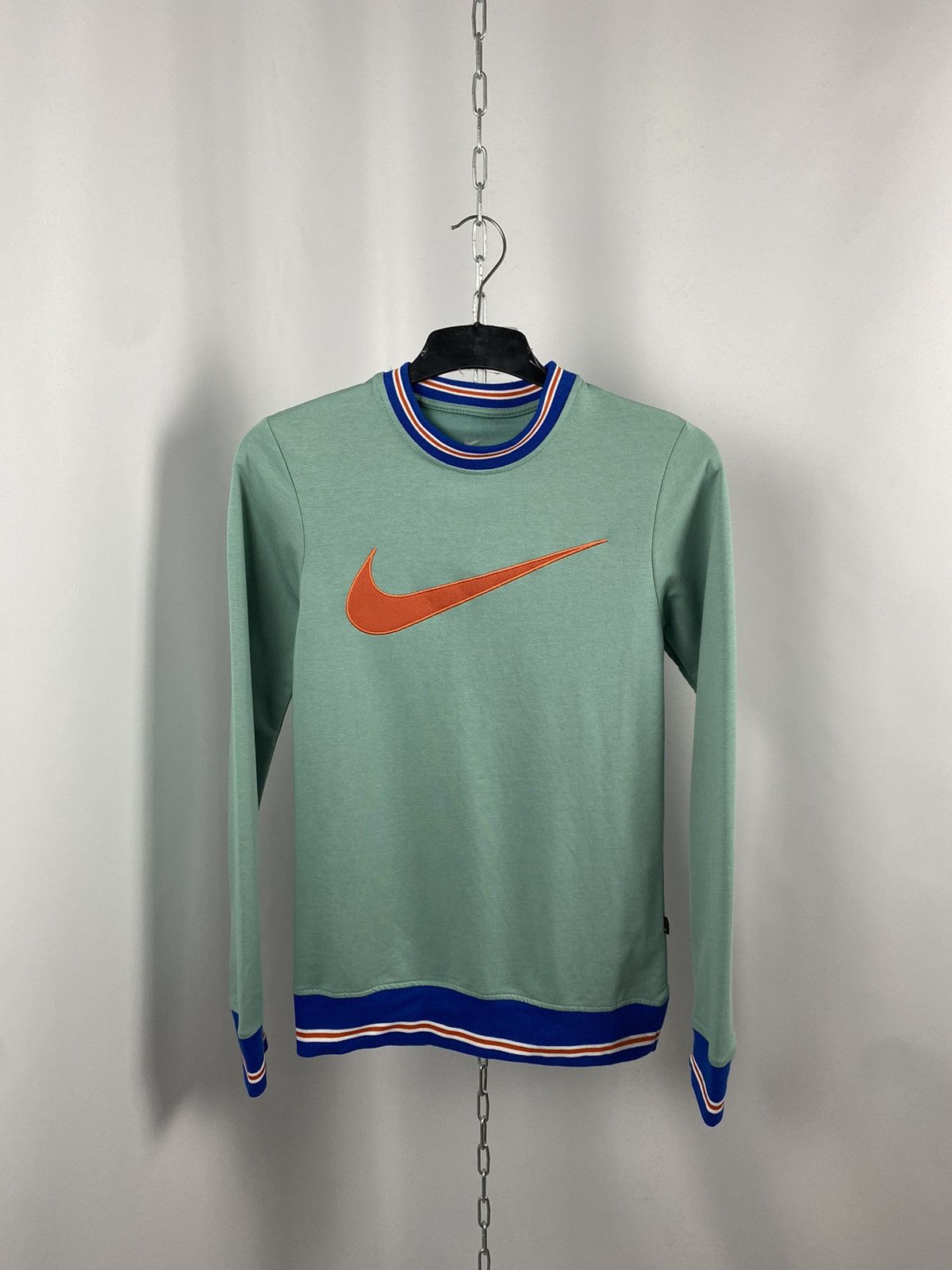 Nike Nike sweatshirt big swoosh sportswear size S Size US S / EU 44-46 / 1 - 1 Thumbnail