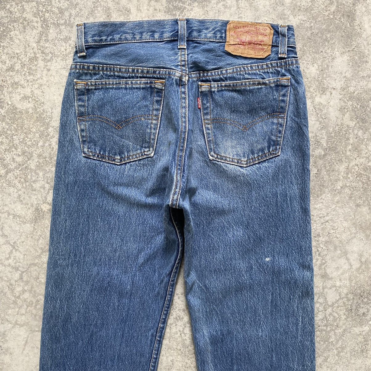 Levi's Size 29x30 Vintage 90's Levi's 501 Faded Stonewashed Jeans Size US 29 - 15 Thumbnail