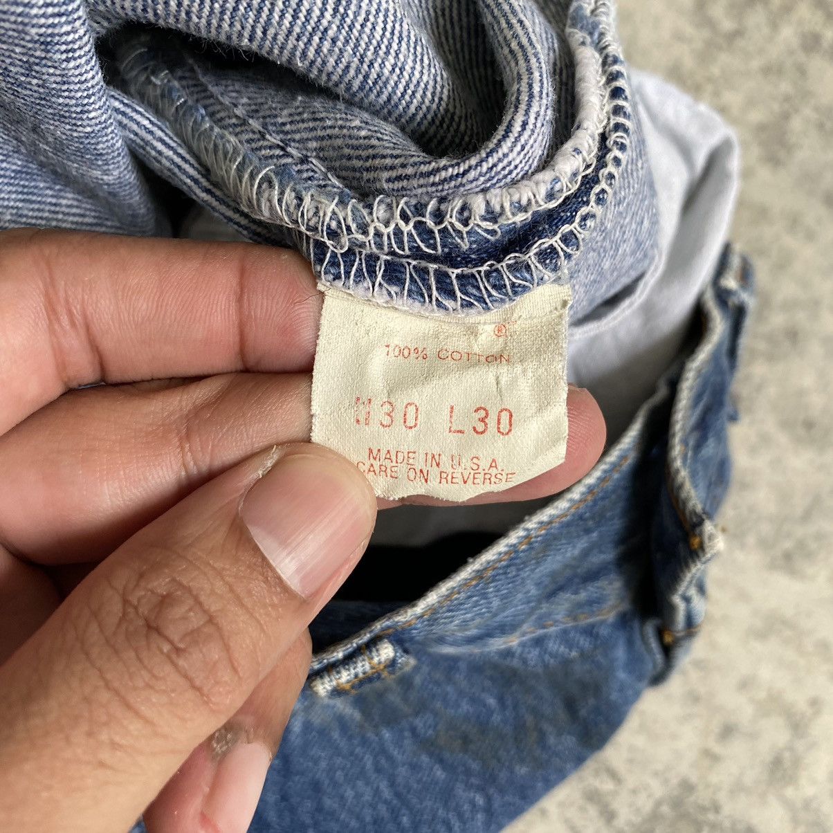 Levi's Size 29x30 Vintage 90's Levi's 501 Faded Stonewashed Jeans Size US 29 - 24 Thumbnail