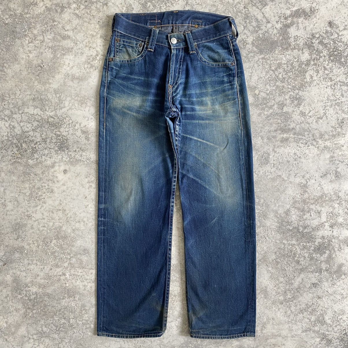 Levi's Vintage Levi's 902 Faded Blue Cinch Back Wide Leg Jeans Size US 30 / EU 46 - 1 Thumbnail