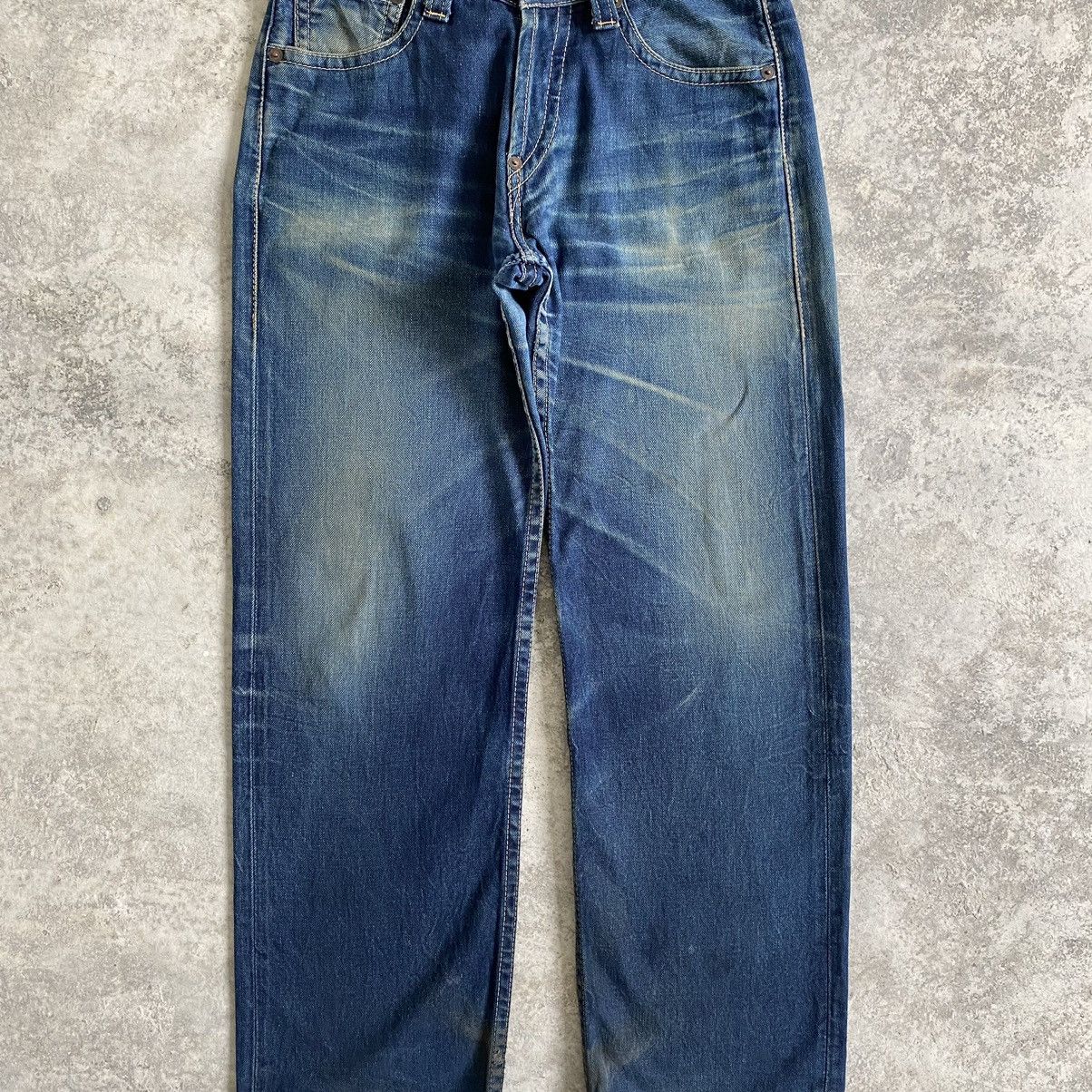 Levi's Vintage Levi's 902 Faded Blue Cinch Back Wide Leg Jeans Size US 30 / EU 46 - 4 Thumbnail