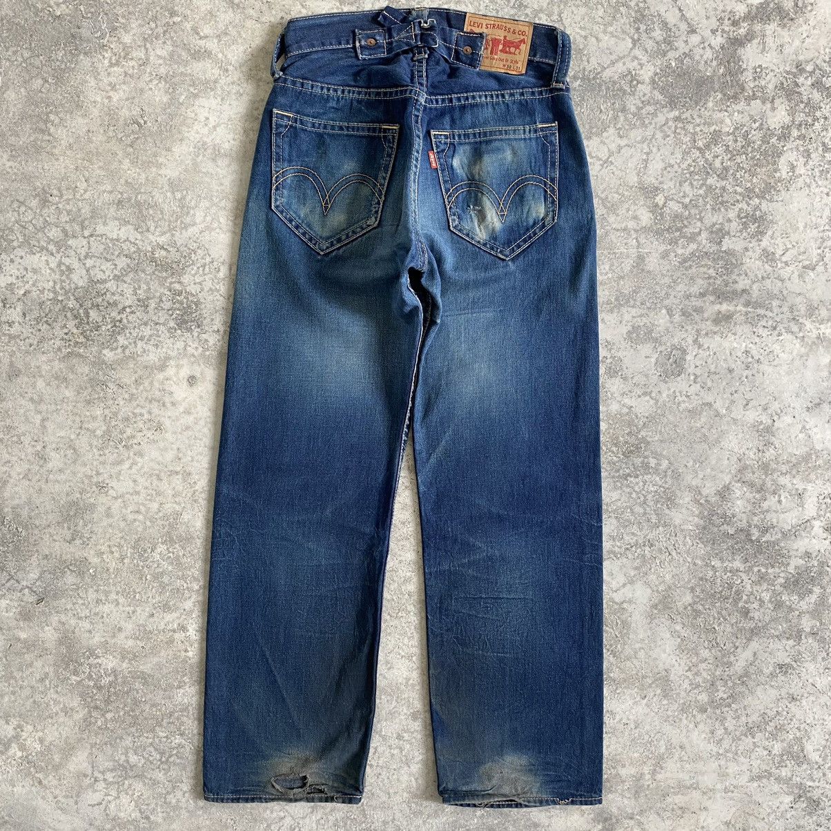 Levi's Vintage Levi's 902 Faded Blue Cinch Back Wide Leg Jeans Size US 30 / EU 46 - 13 Thumbnail