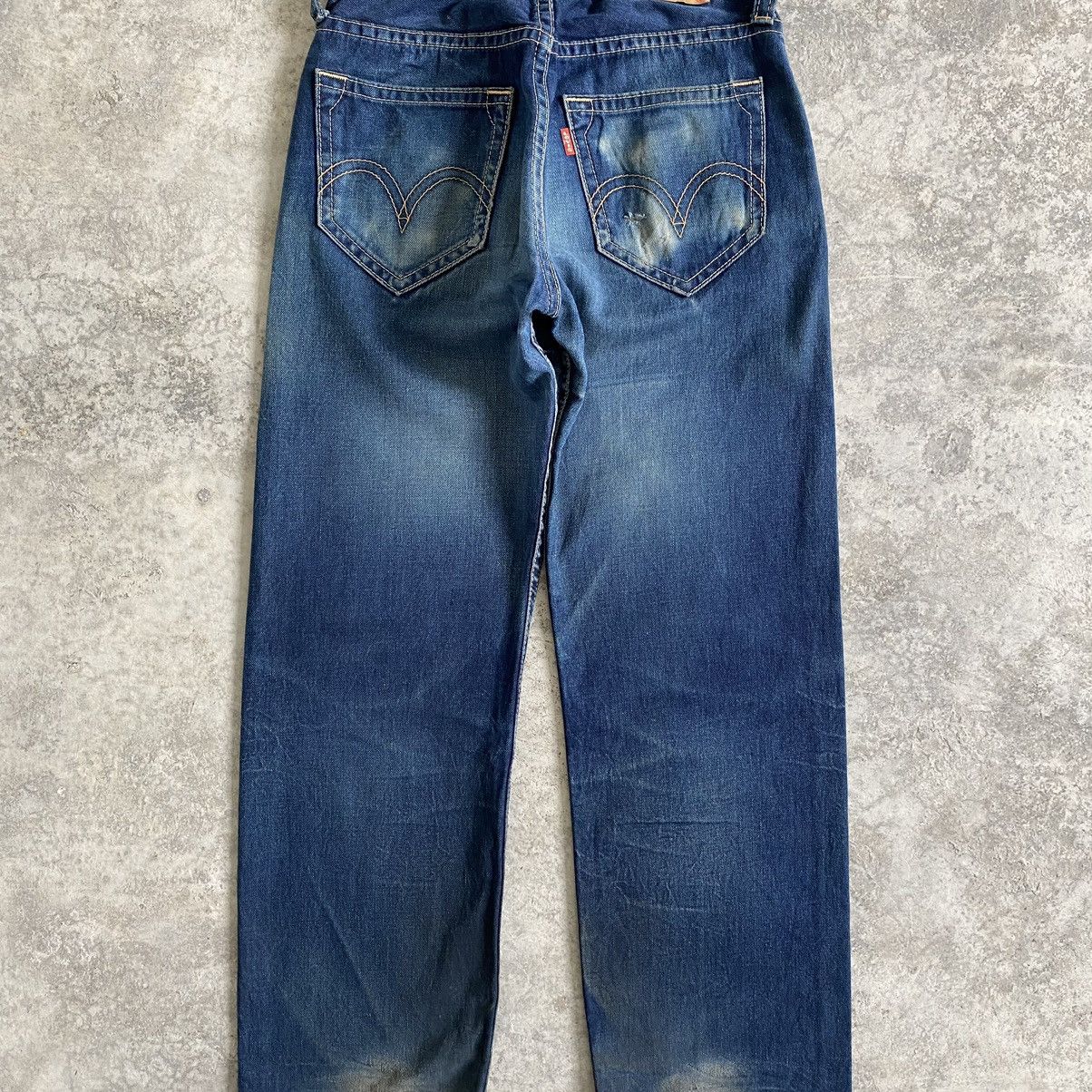 Levi's Vintage Levi's 902 Faded Blue Cinch Back Wide Leg Jeans Size US 30 / EU 46 - 16 Thumbnail